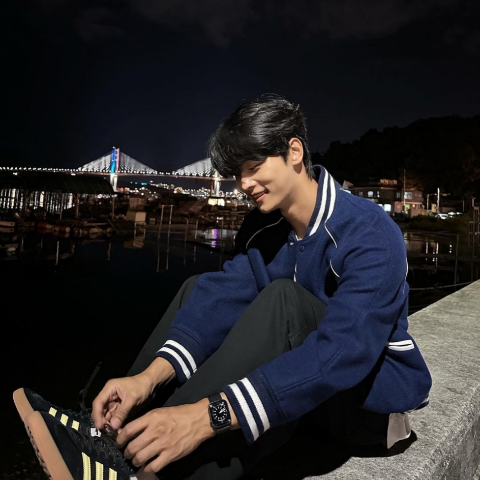 Adidas Gazelle Indoor Core Black 착용 스타일