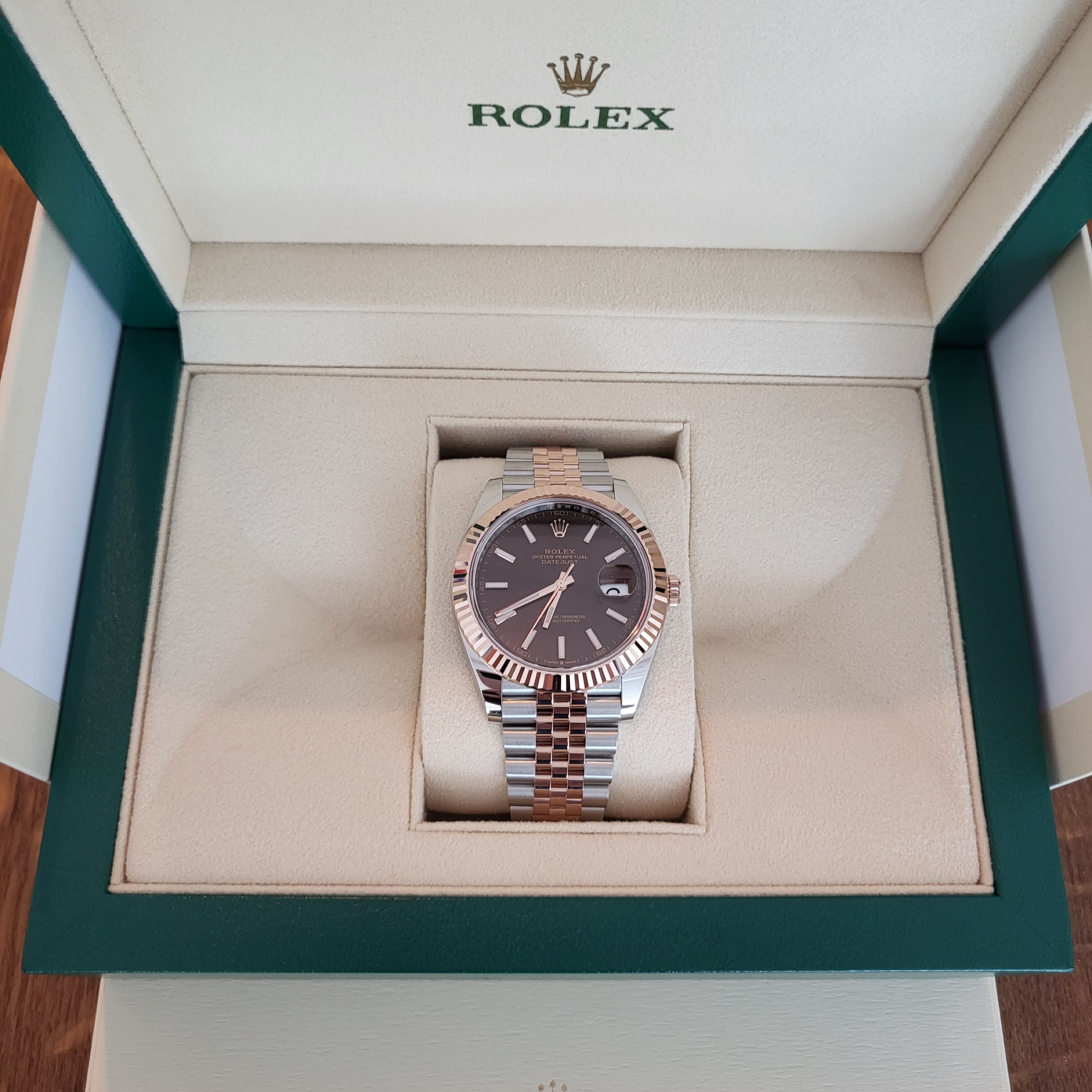 Rolex Datejust 41mm 126331 Chocolate Jubilee 착용 스타일 - 1