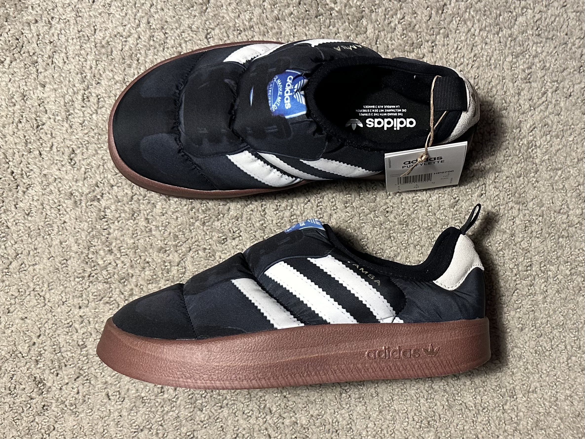 Adidas Puffylette Superstar Cloud White, Adidas Puffylette Samba Core Black 착용 스타일 - 2