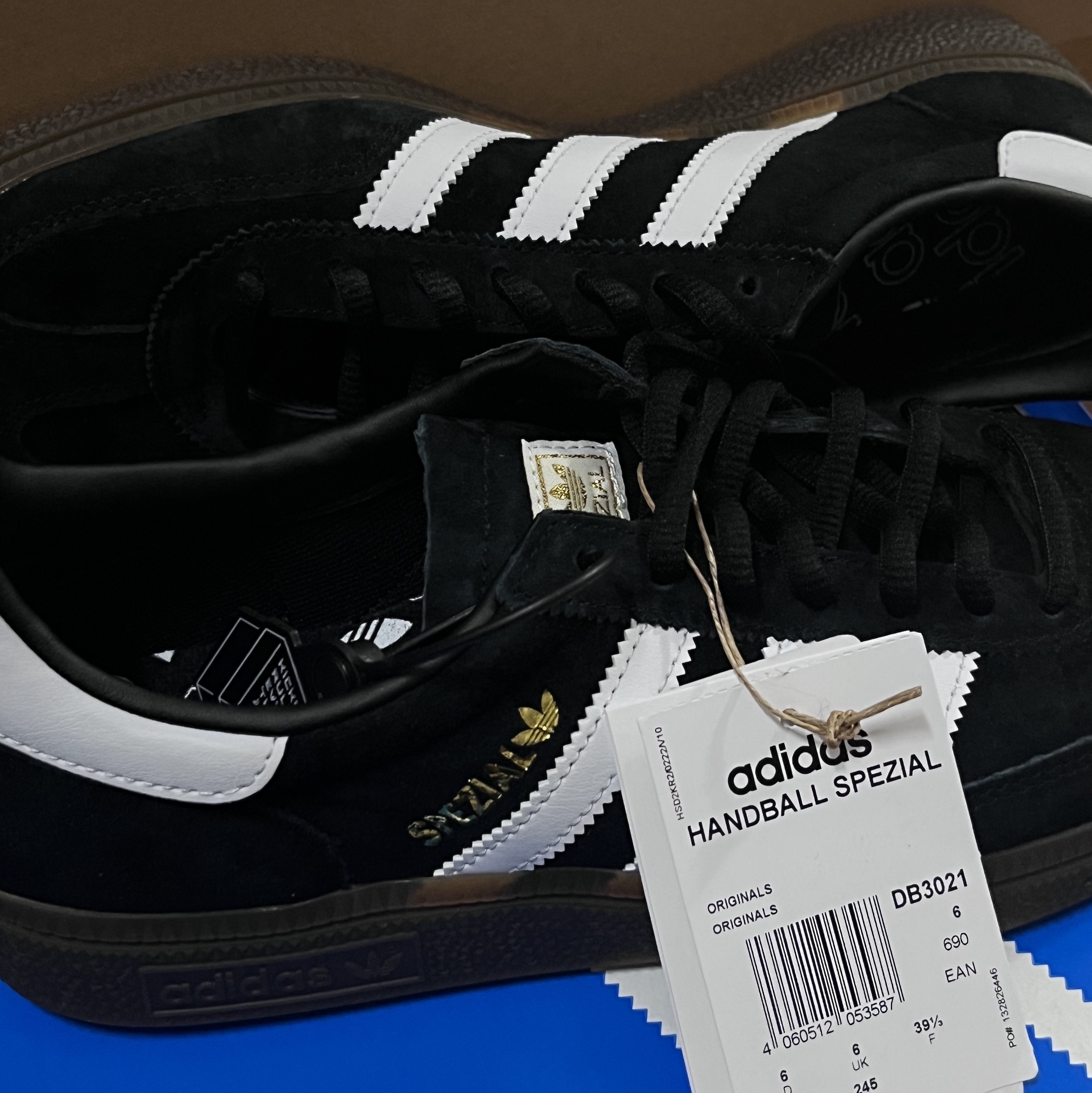 Adidas Spezial Handball Core Black 착용 스타일