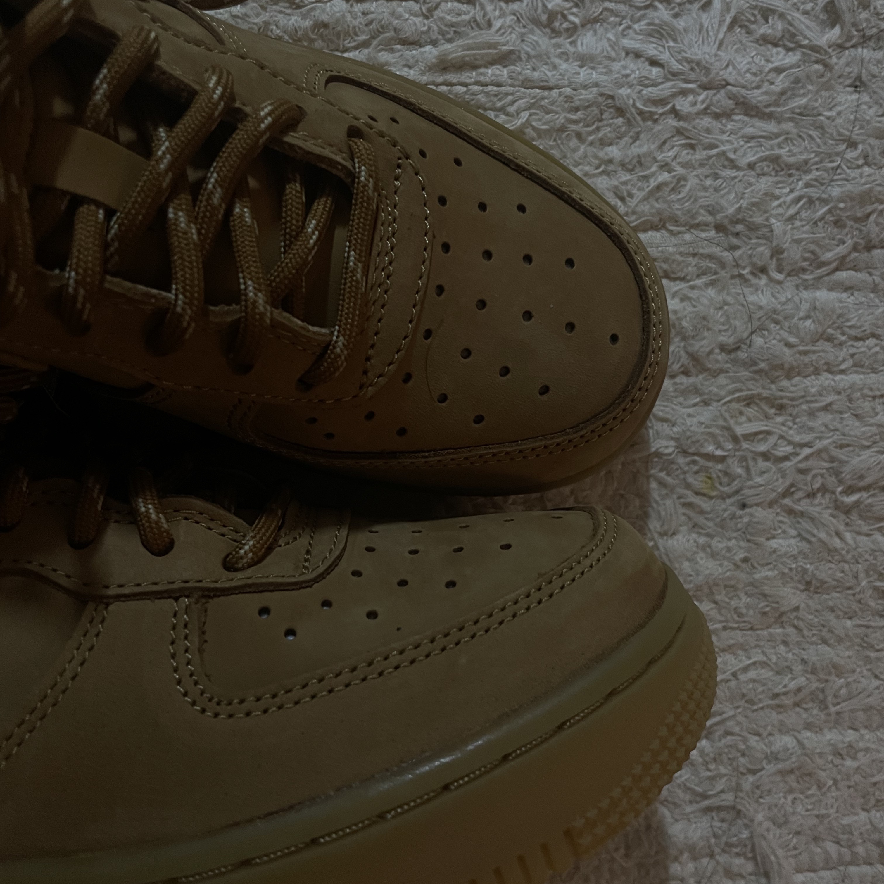 Nike Air Force 1 '07 WB Flax 착용 스타일