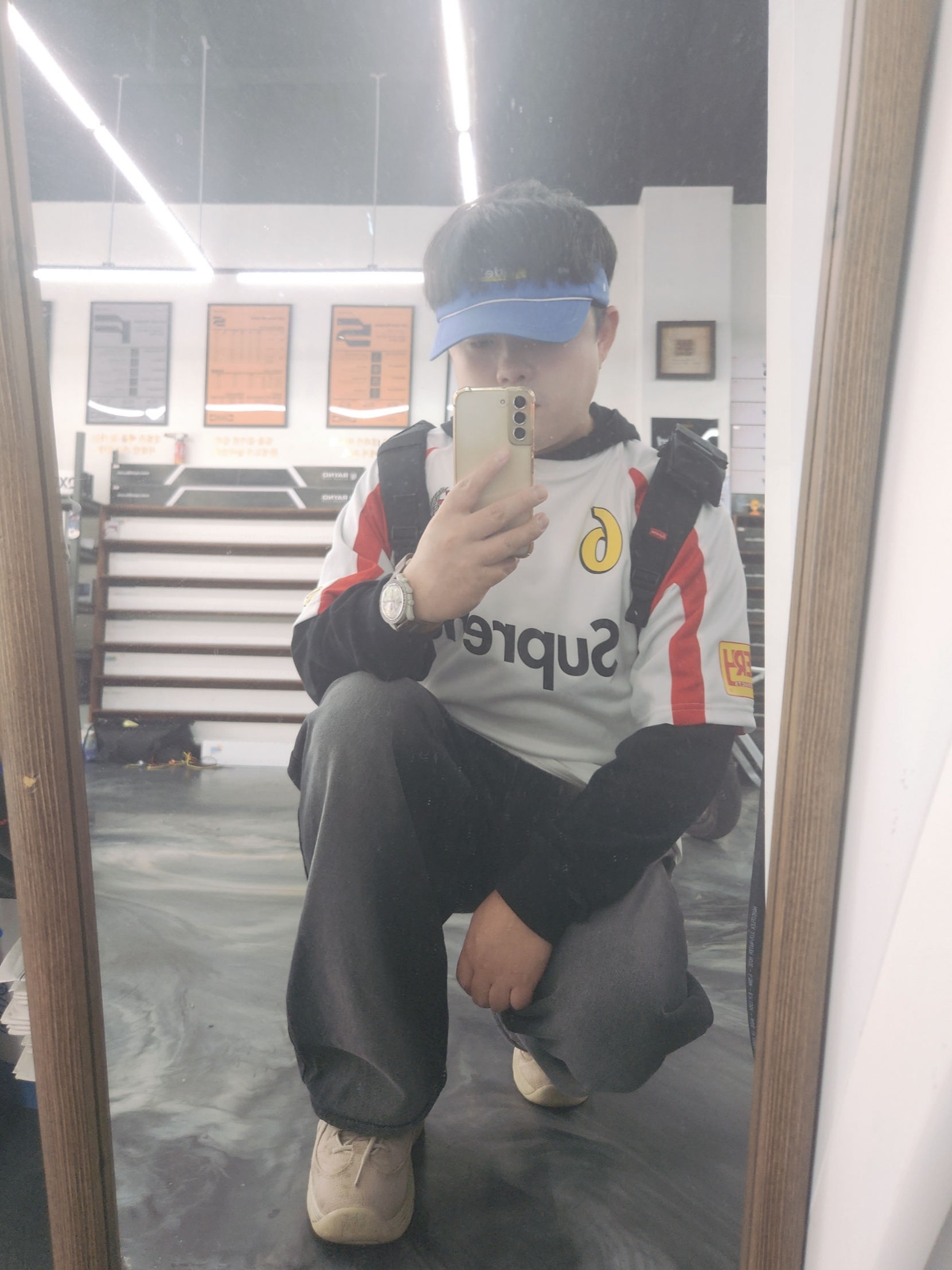 Supreme Hooded Soccer Jersey White - 23FW, Nike x Stussy Air Penny II Fossil 착용 스타일