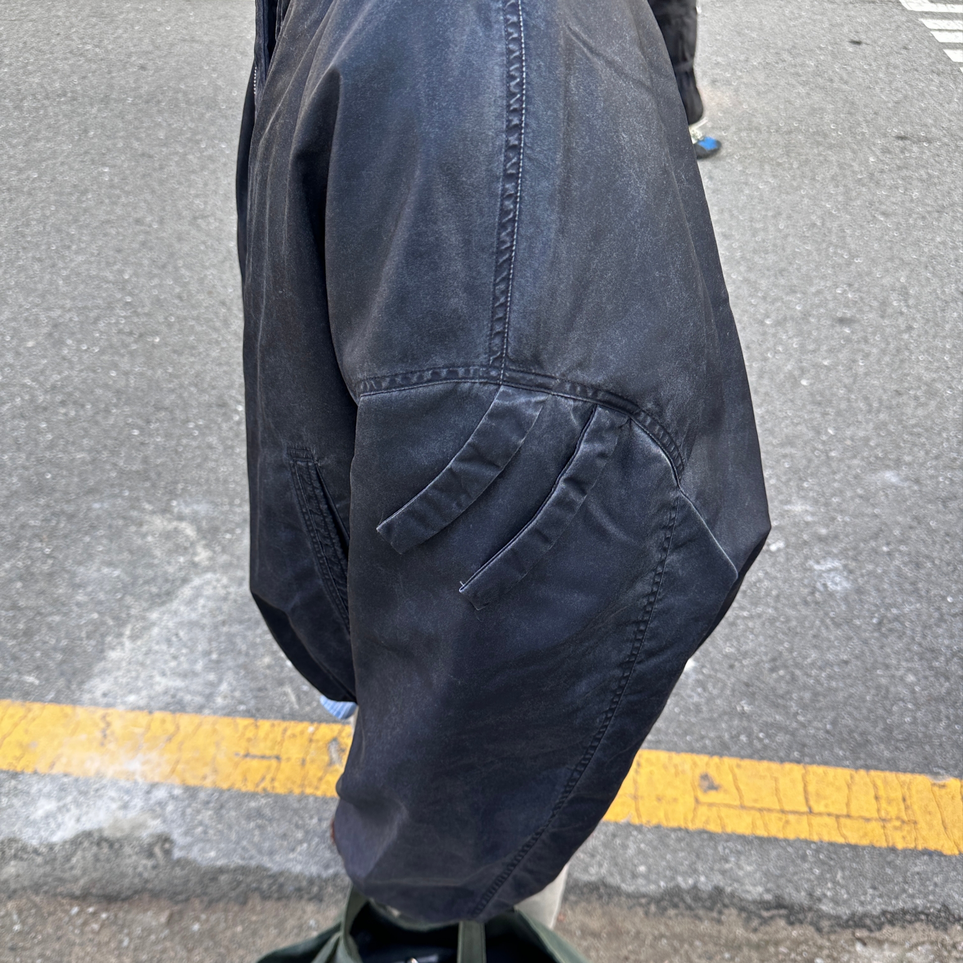 Nonnod x Undermycar Esker Jacket Crown Blue 착용 스타일