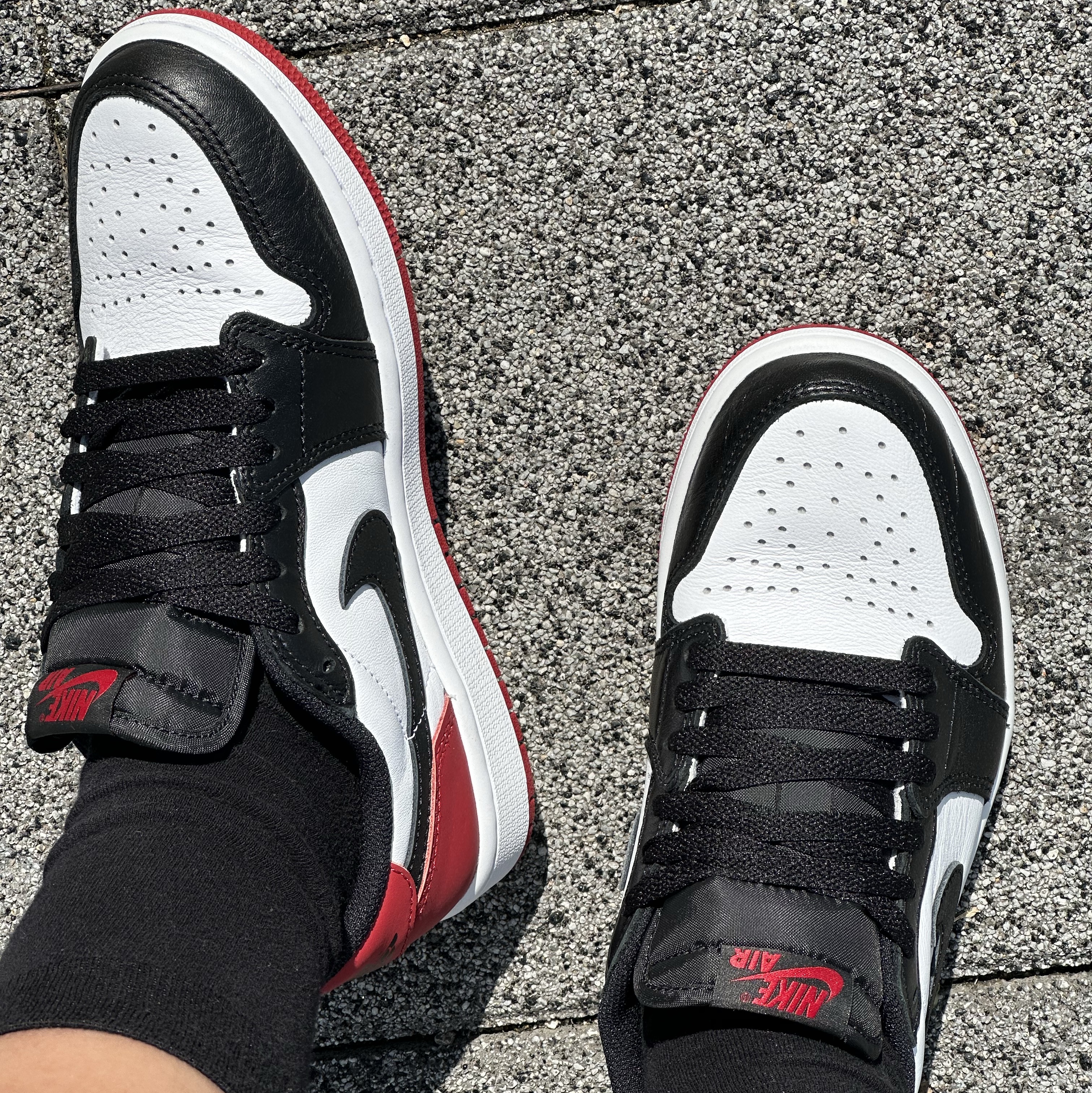 Jordan 1 Retro Low OG Black Toe 착용 스타일 - 1