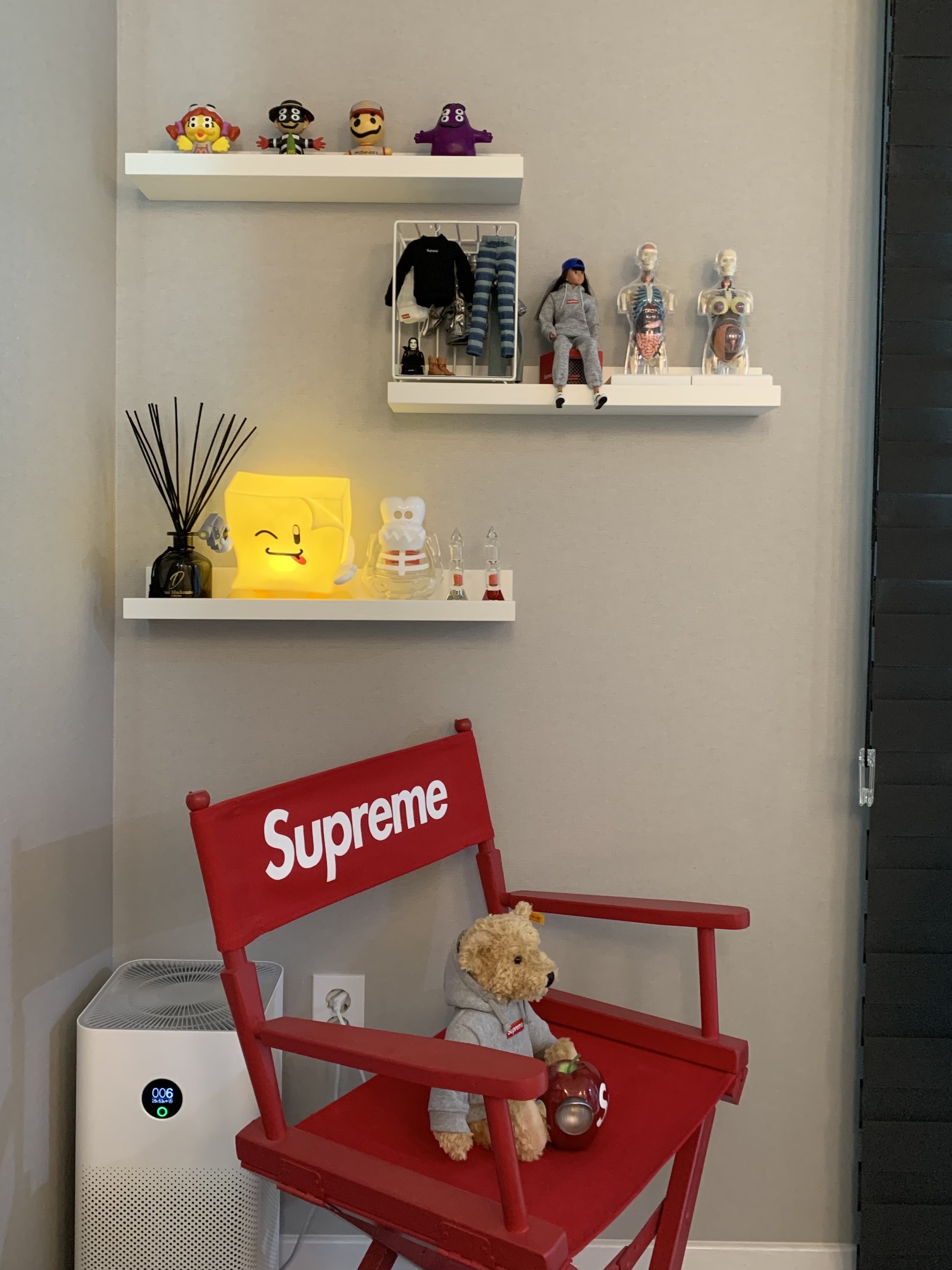 Supreme x Bounty Hunter Skull-Kun Clear - 23FW 착용 스타일