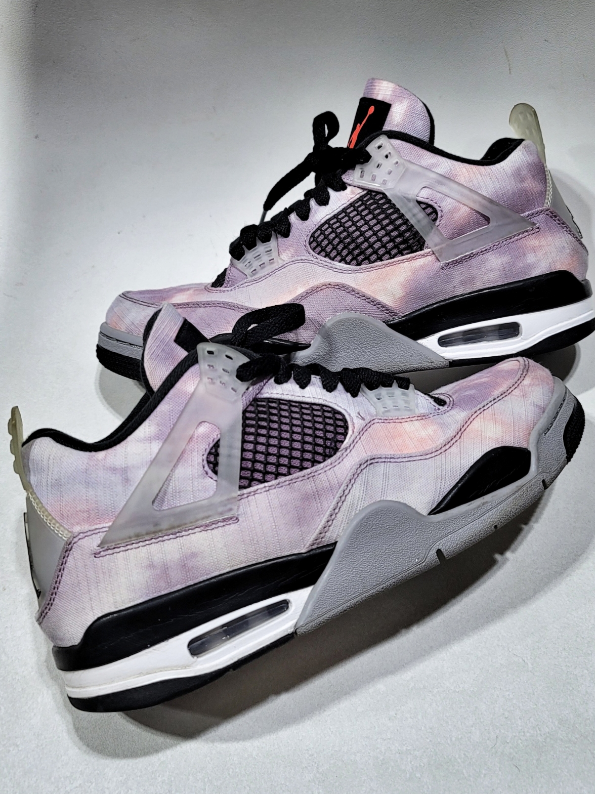 Jordan 4 Retro SE Amethyst Wave 착용 스타일 - 2