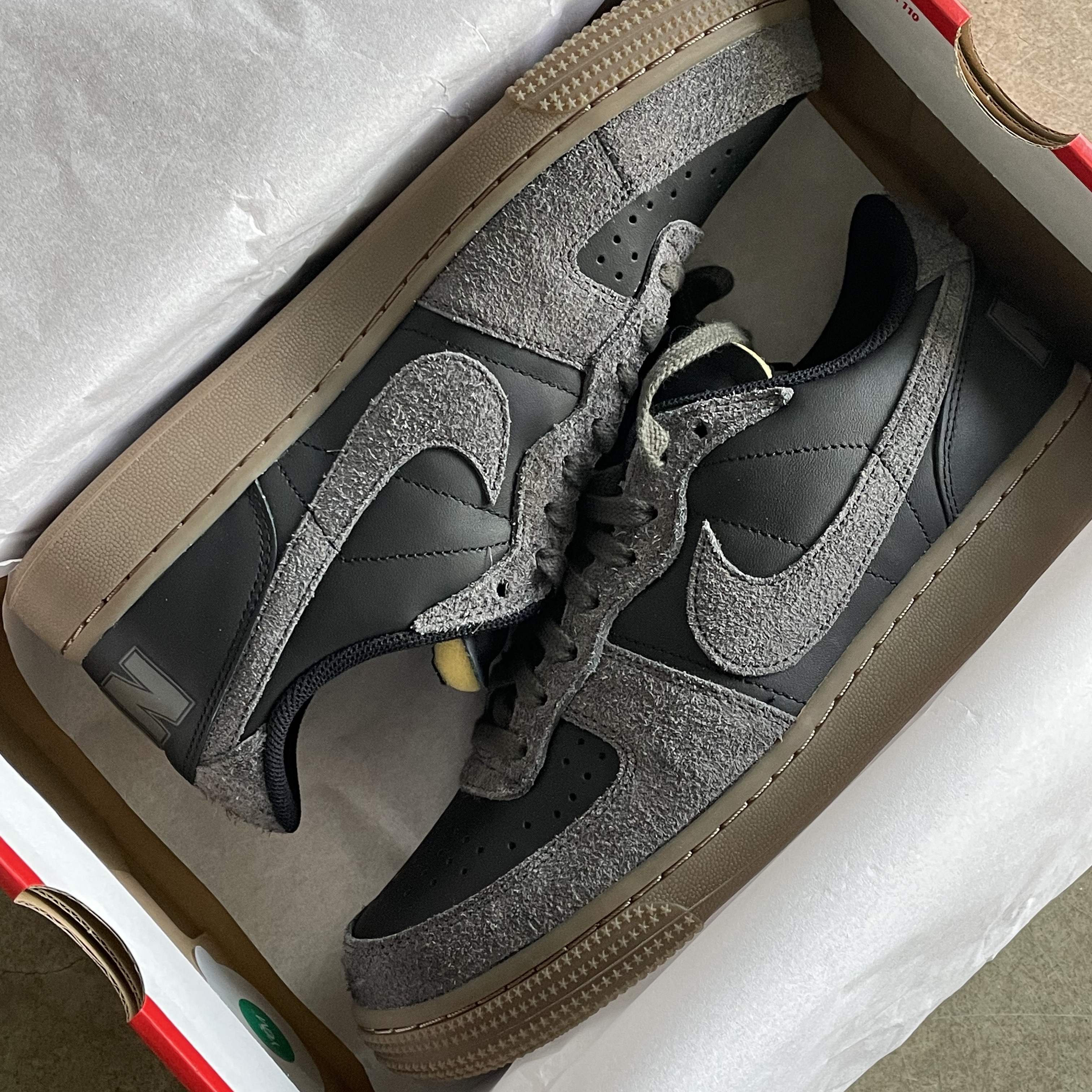 Nike Terminator Low Black Medium Ash 착용 스타일