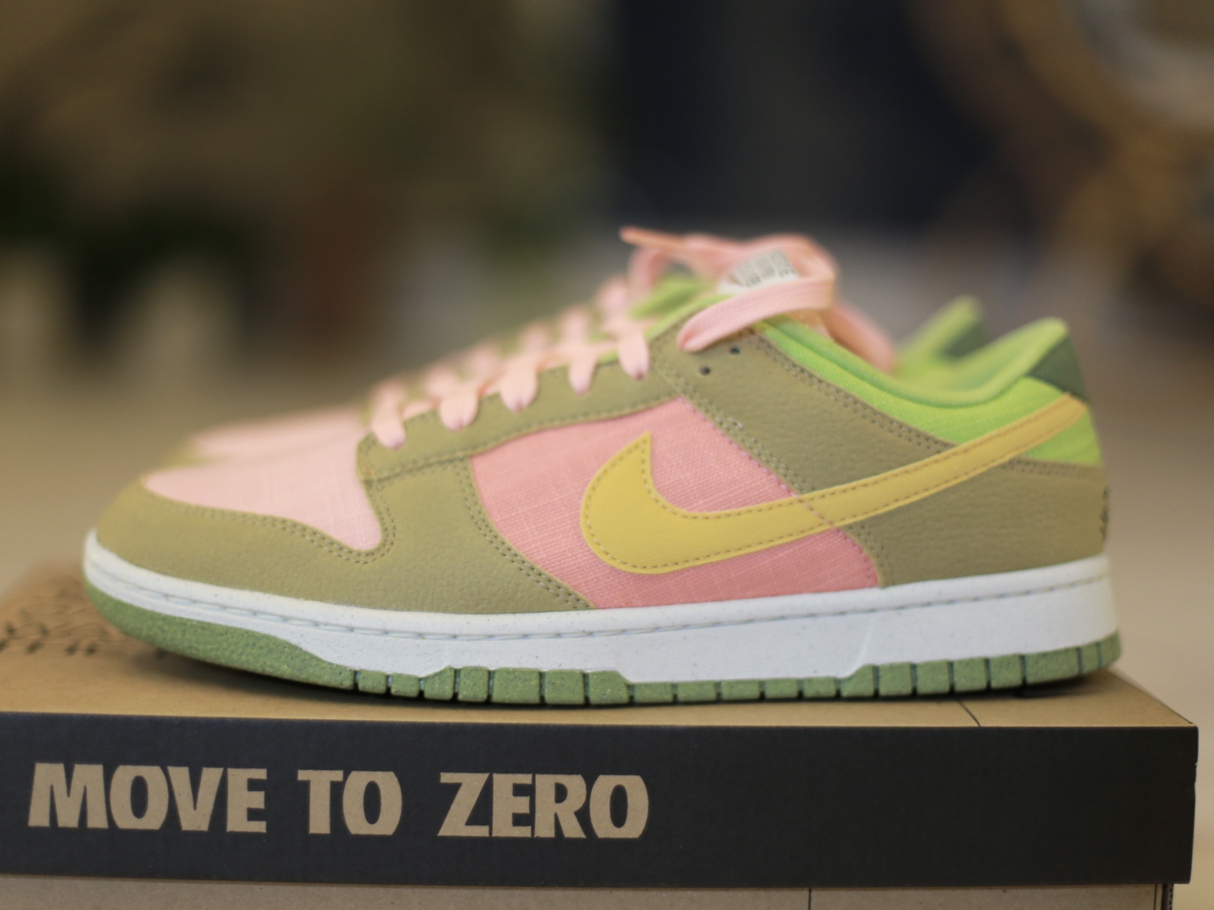 Nike Dunk Low Retro SE Next Nature Sun Club Arctic Orange 착용 스타일 - 1