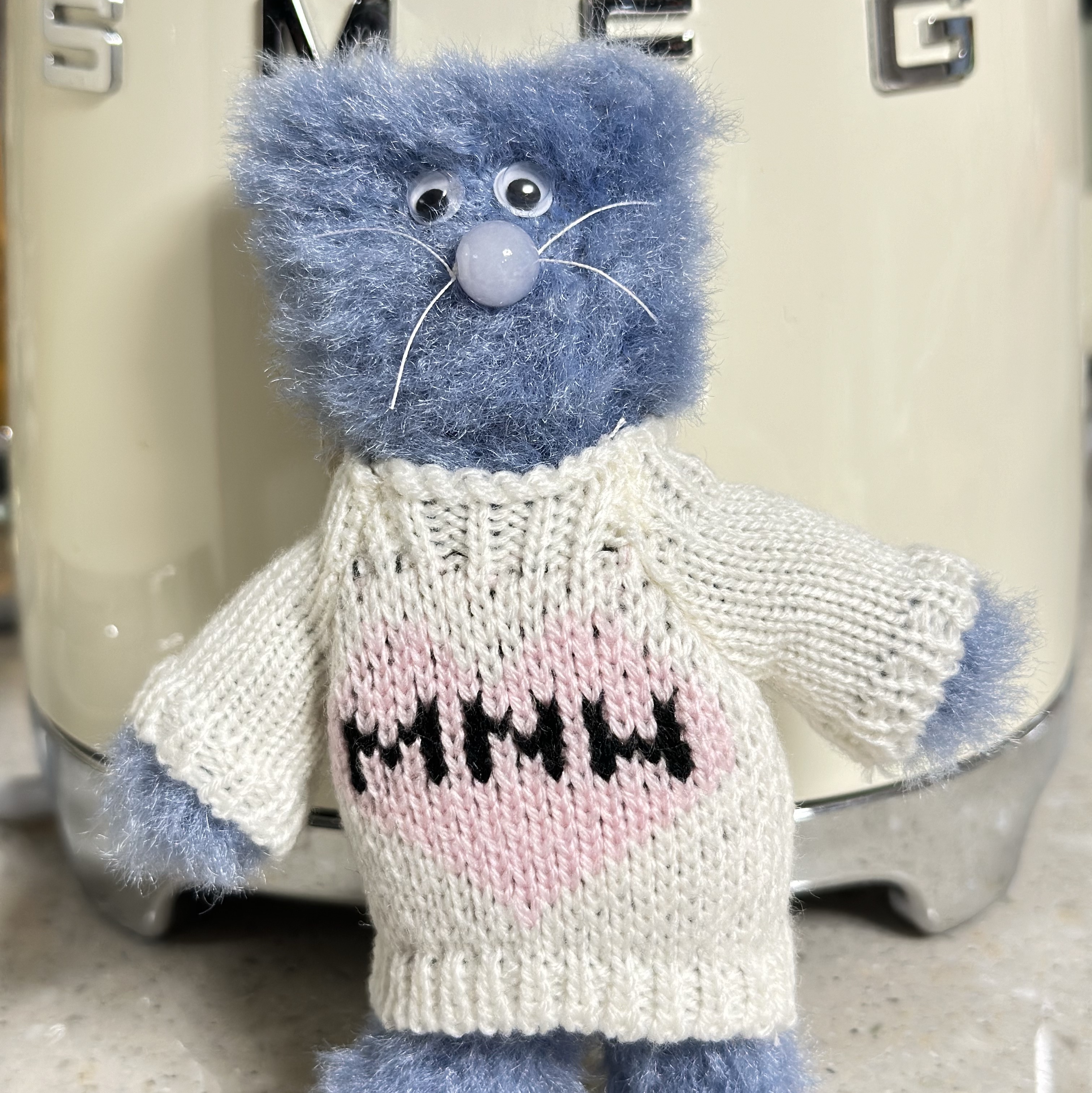 Monamhee Love Flexy Keyring Blue, COS Quilted Nano Bag Black 착용 스타일 - 3