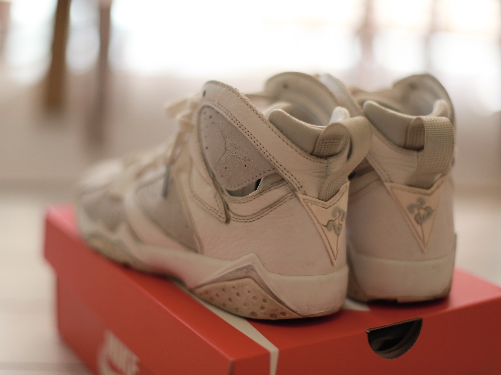 (GS) Jordan 7 Retro Pure Platinum 착용 스타일 - 3