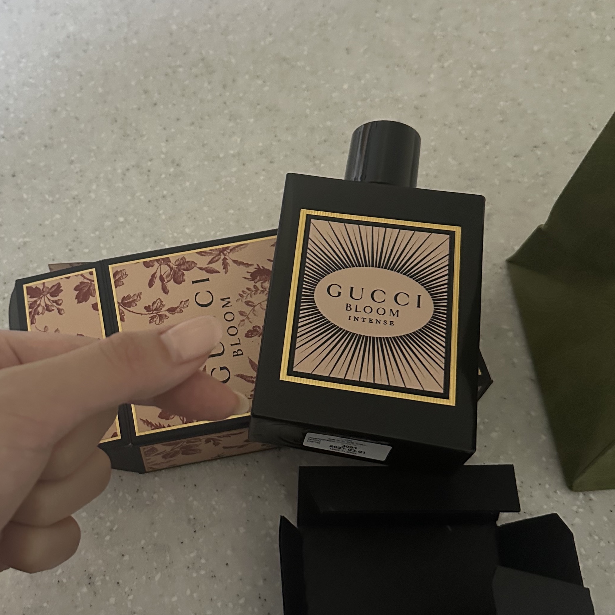 Gucci Bloom Eau De Parfum 100ml 착용 스타일