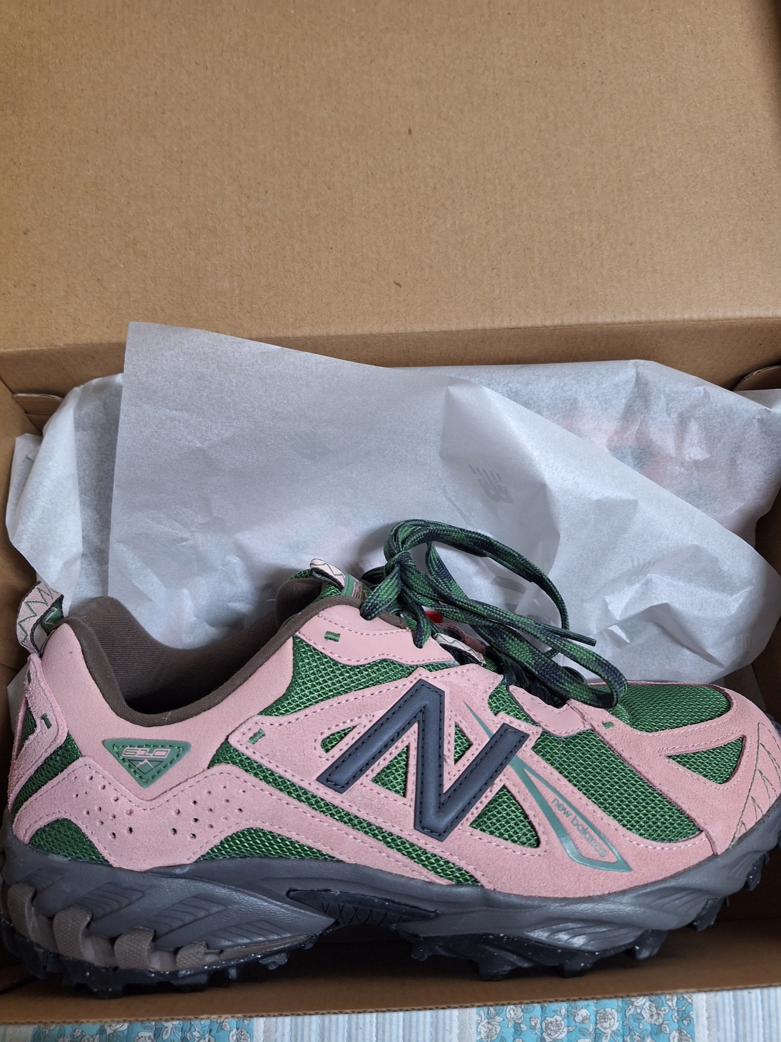 New Balance ML610T Pink Moon - D Standard 착용 스타일