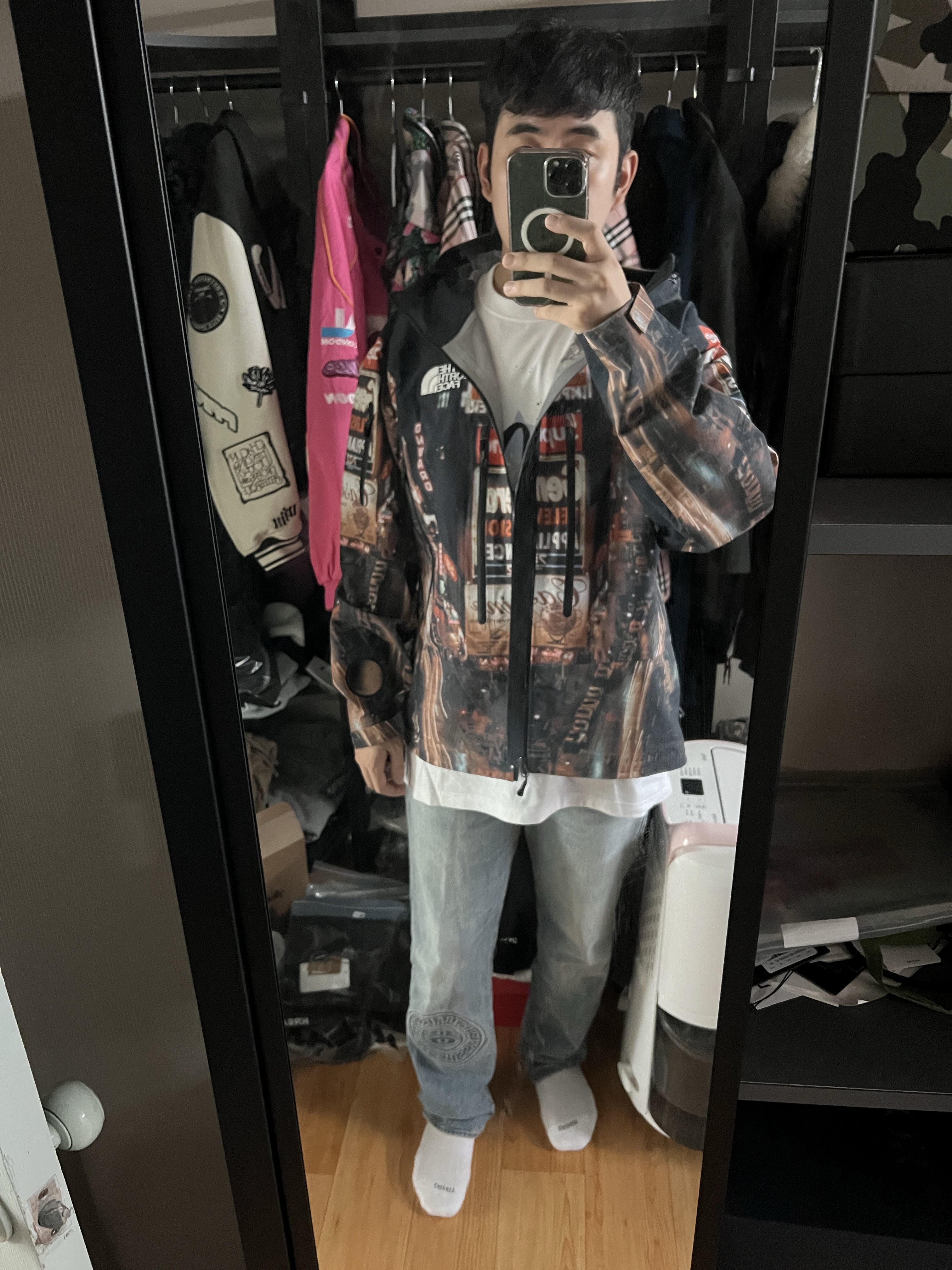 Supreme x The North Face Taped Seam Shell Jacket Times Square - 22FW, Stussy x Levi's Embossed 501 Jean Indigo 착용 스타일