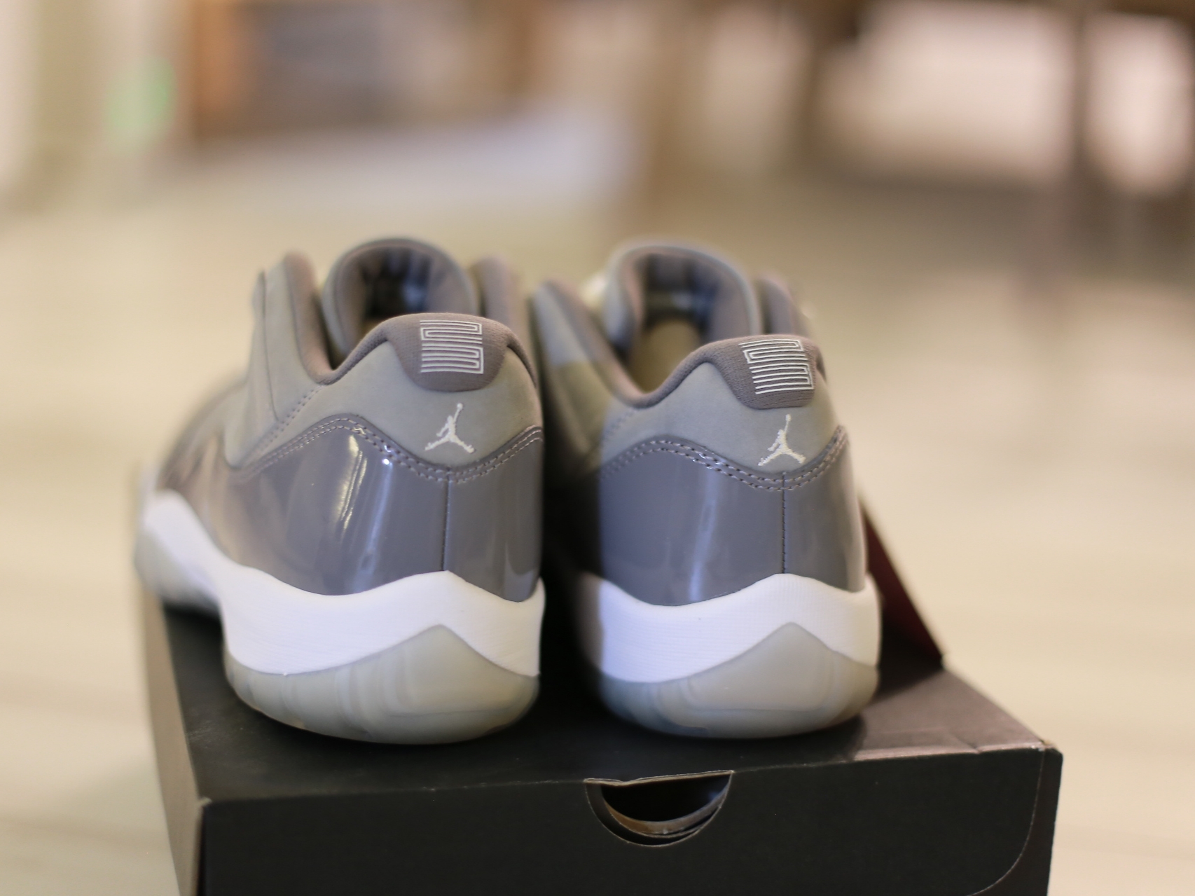 Jordan 11 Retro Low Cool Grey 착용 스타일 - 4