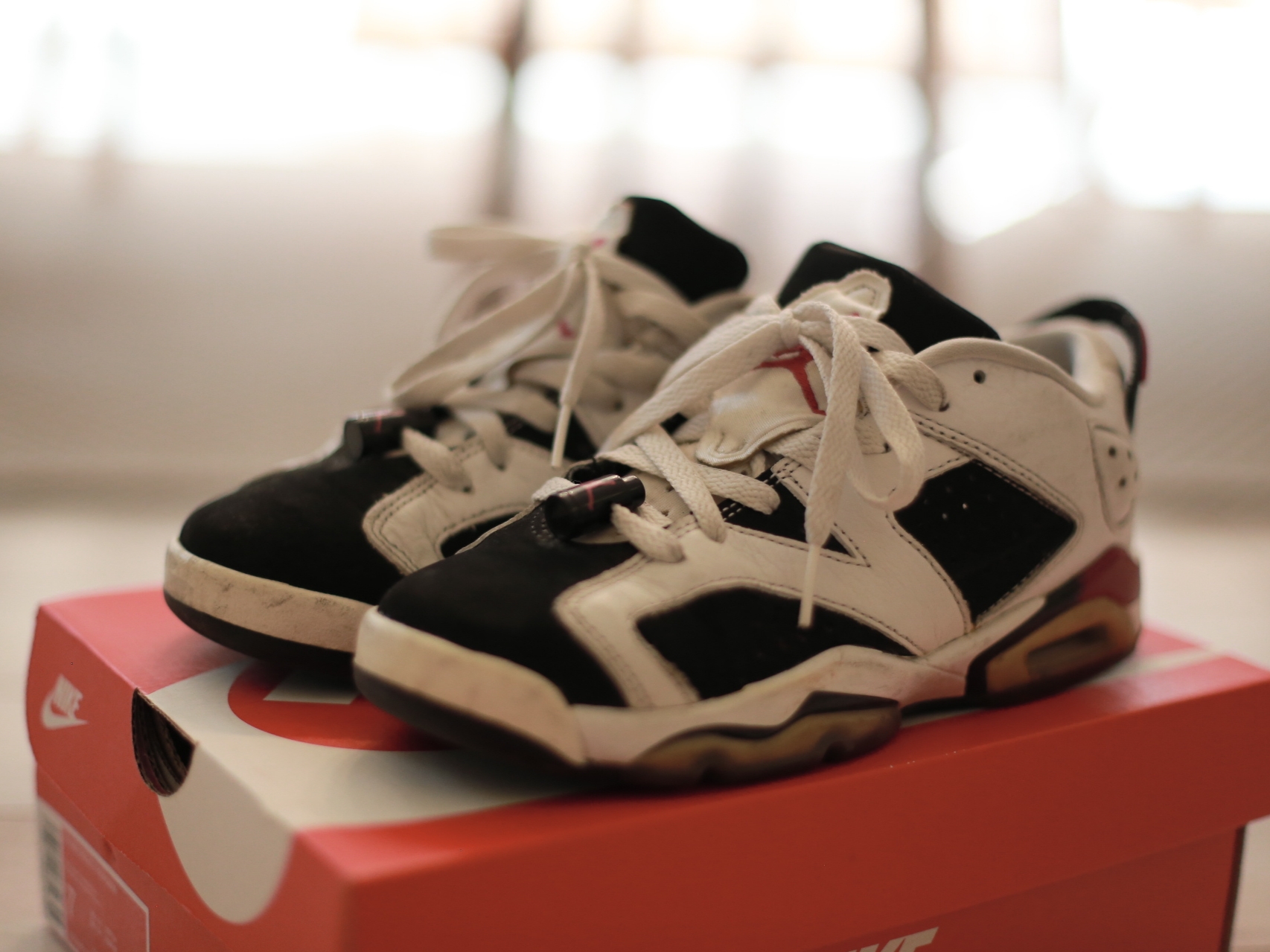 (GS) Jordan 6 Retro Low Fuchsia 착용 스타일 - 2