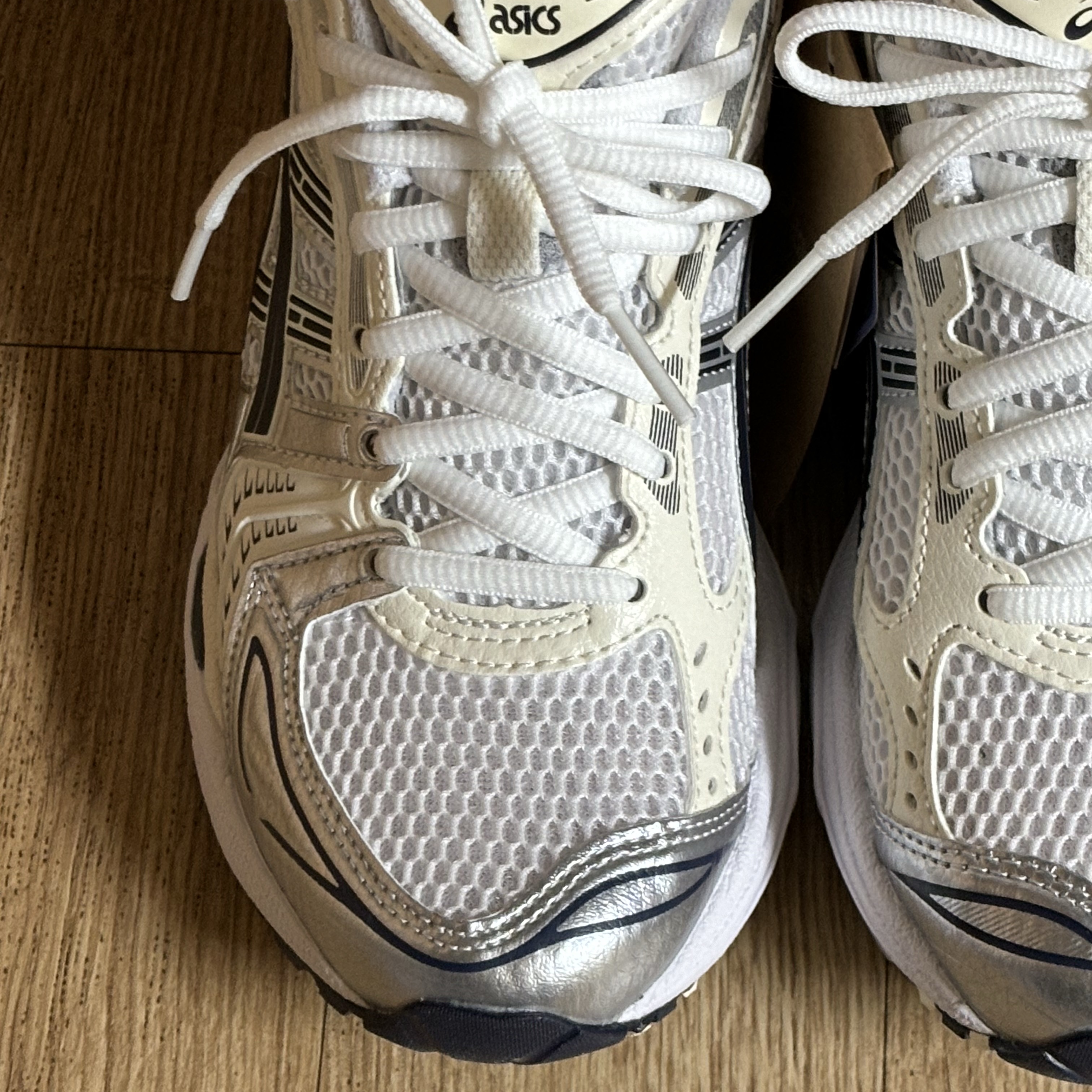(W) Asics Gel-Kayano 14 White Midnight 착용 스타일