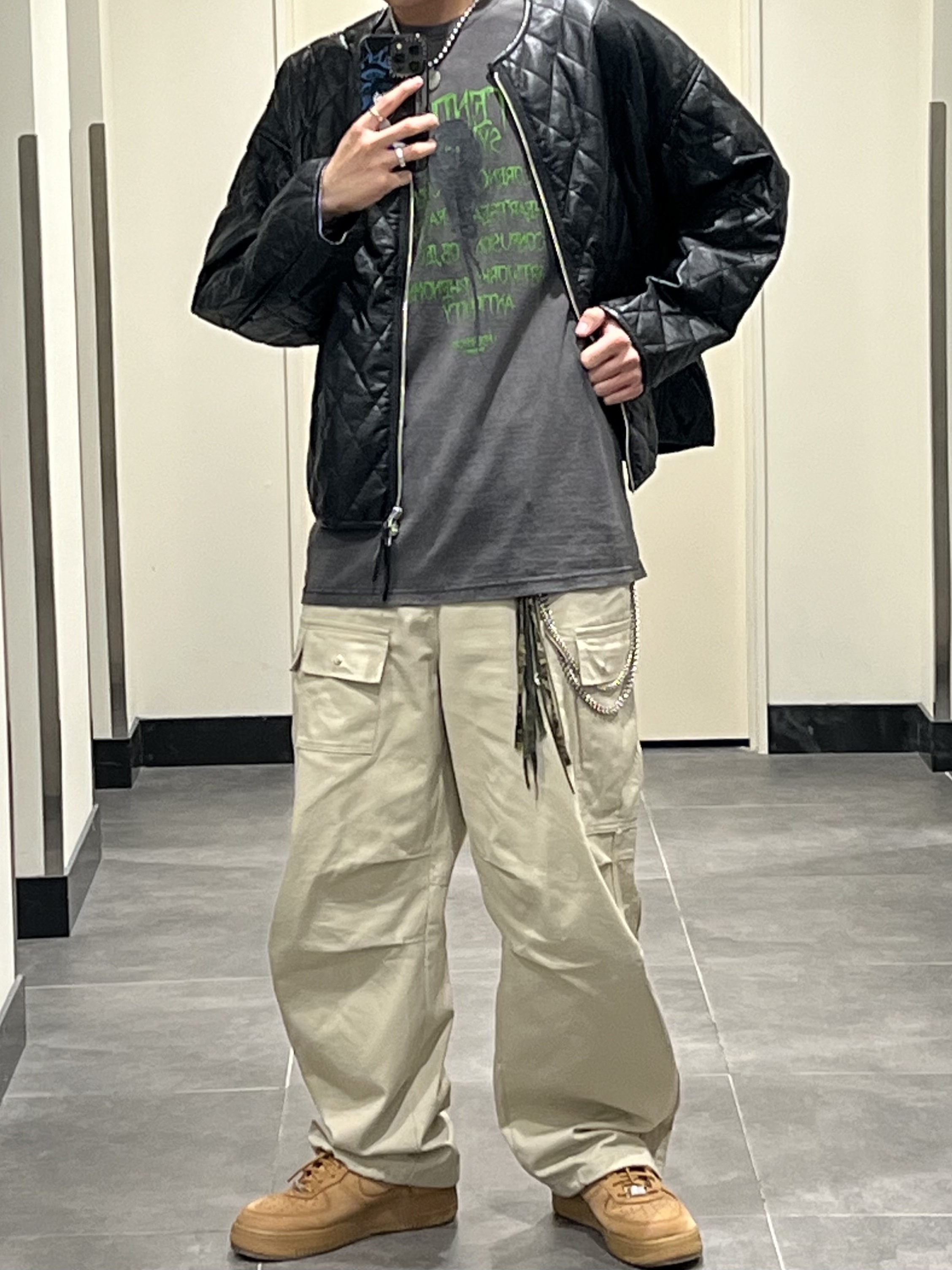 Undermycar Stendhal Vintage Washed T-Shirt Green Ash - 23FW (The Hyundai Seoul Exclusive), Nike x Supreme Air Force 1 Low Flax 착용 스타일