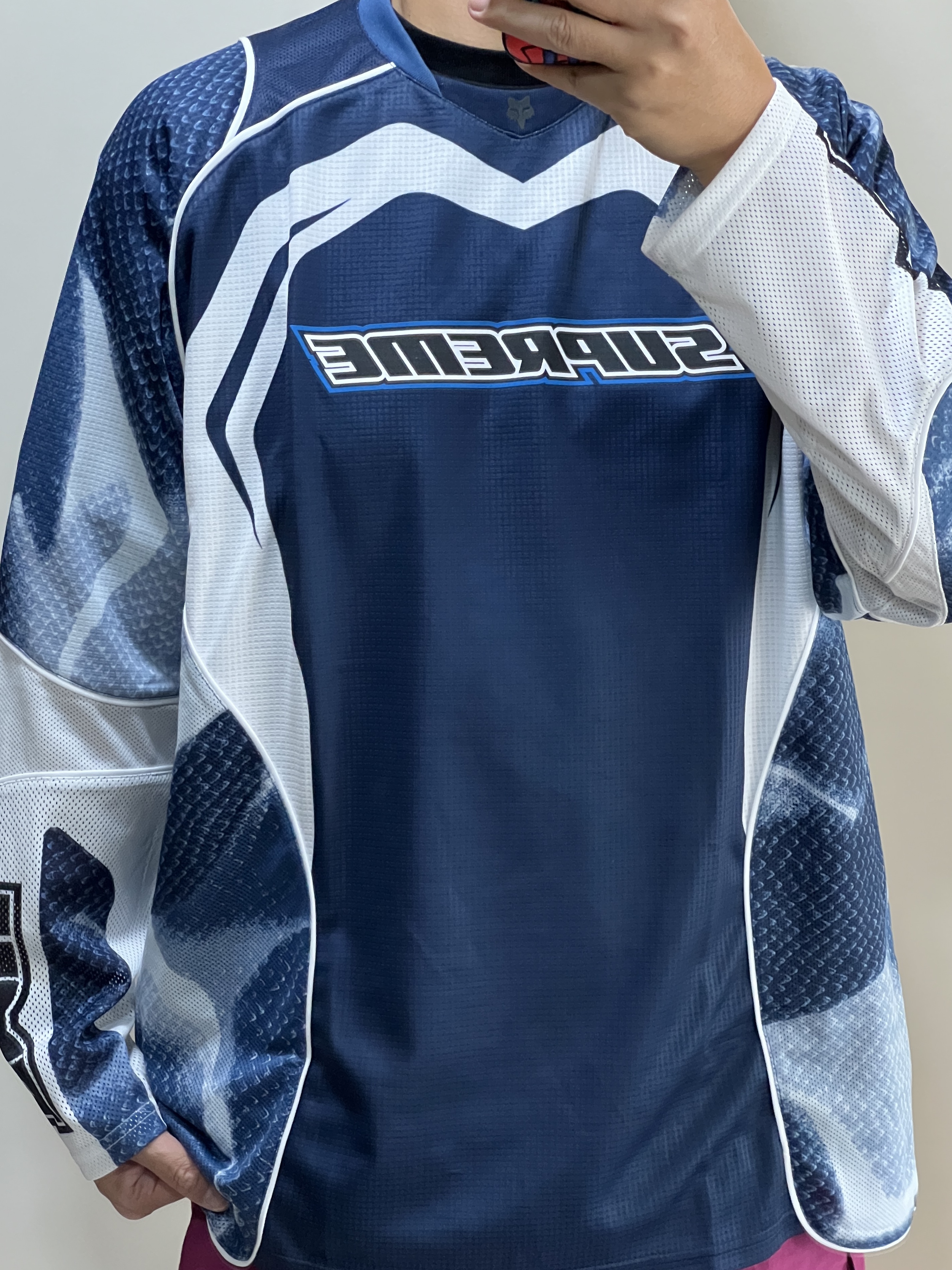 Supreme x Fox Racing Jersey Navy - 23FW 착용 스타일