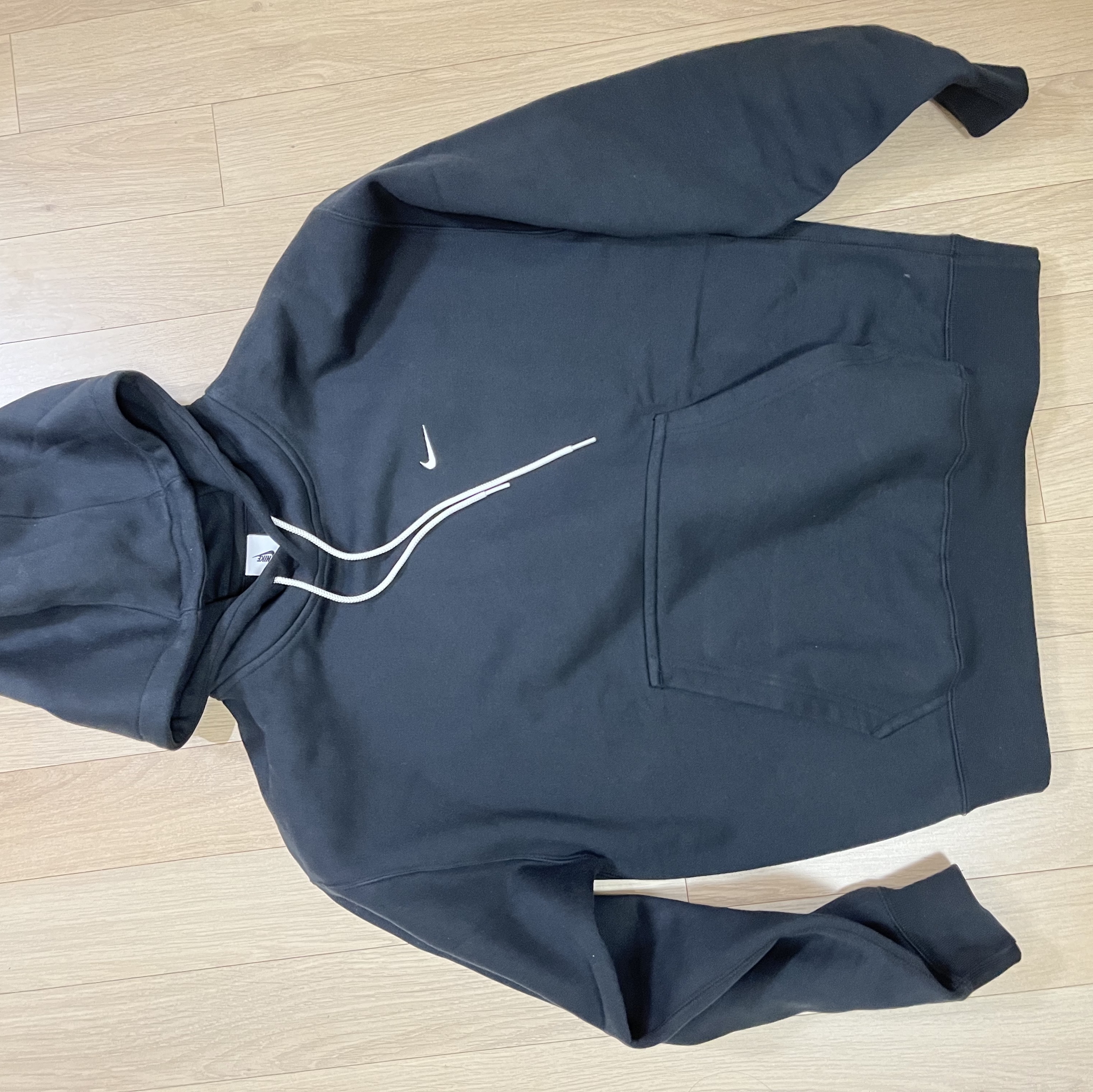 Nike NRG Solo Swoosh Fleece Hoodie Black White - Asia 착용 스타일