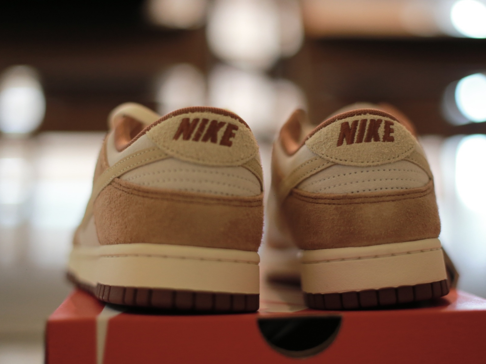 Nike Dunk Low Pro Premium Medium Curry 착용 스타일 - 4