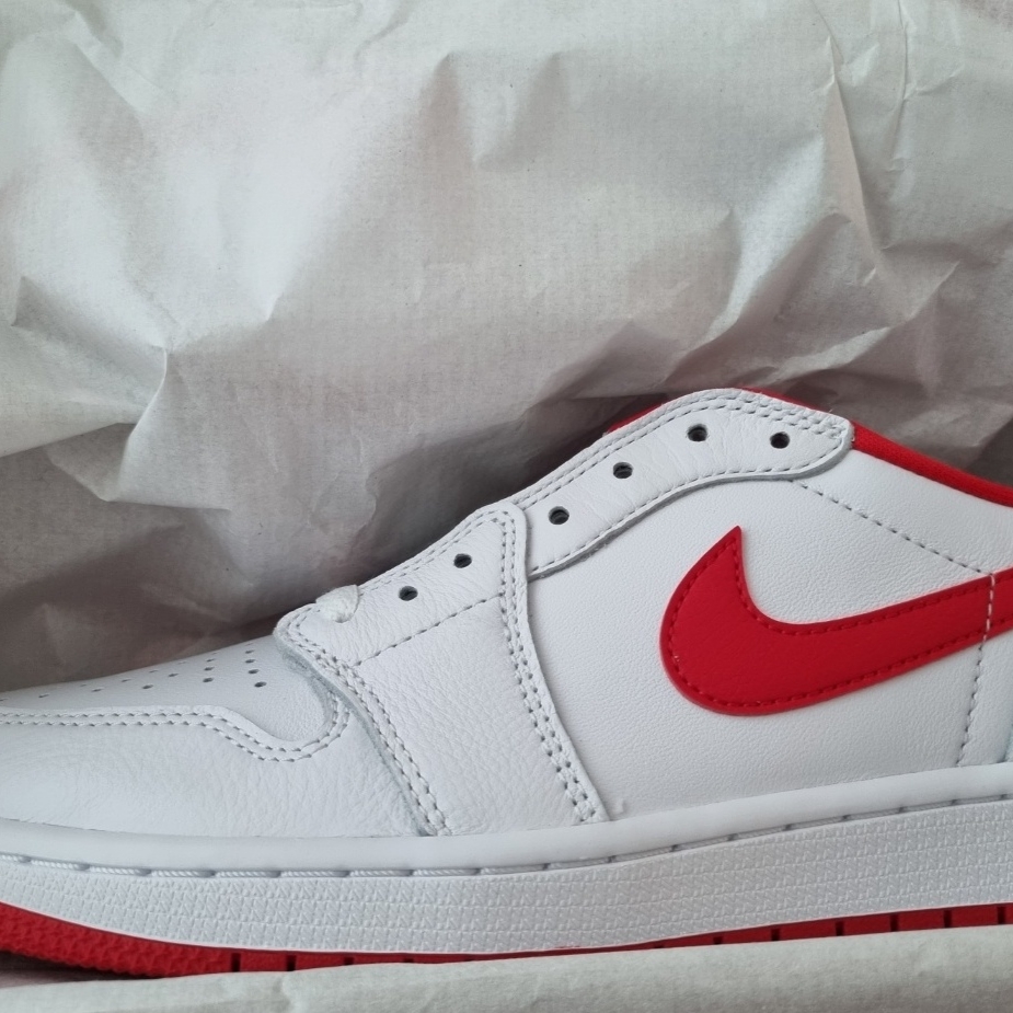 Jordan 1 Retro Low OG University Red 착용 스타일