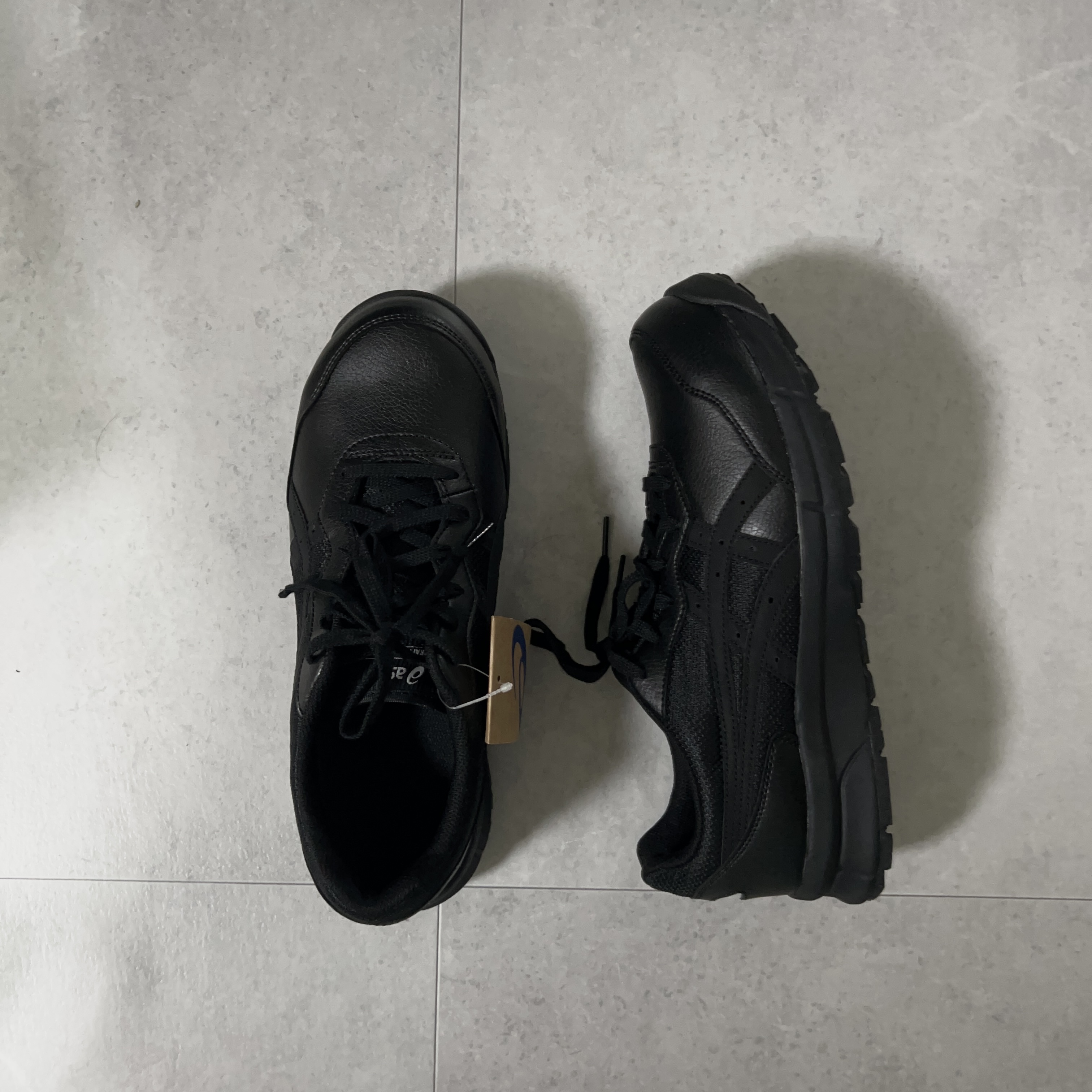 Asics Winjob CP111 Black 착용 스타일 - 2