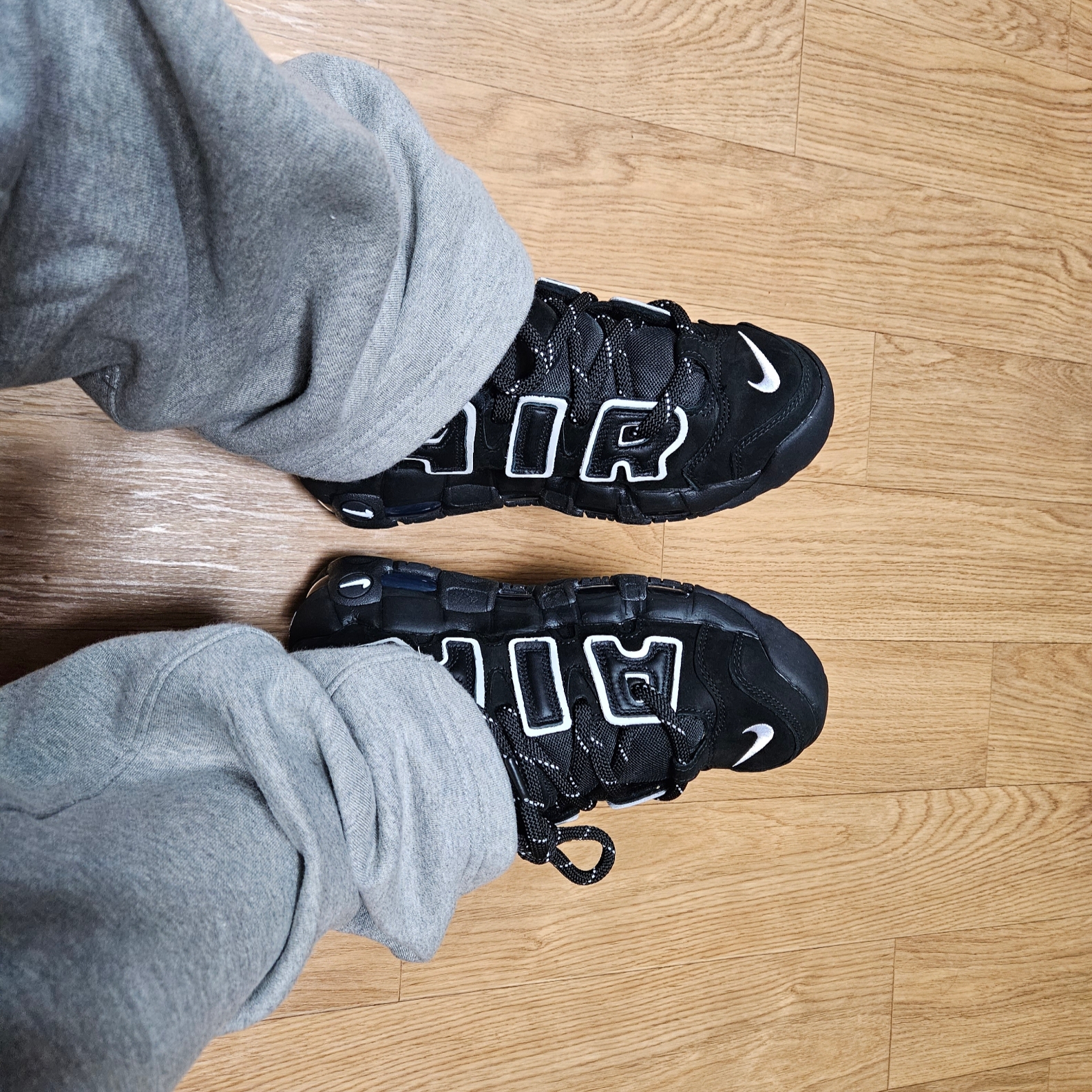 Nike x Ambush Air More Uptempo Low Black and White 착용 스타일