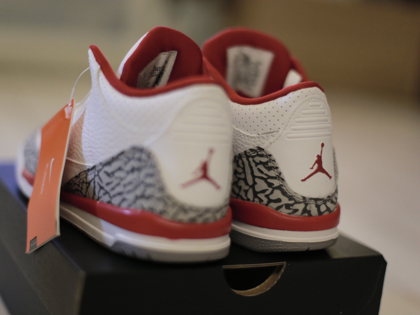 Jordan 3 Retro Cardinal Red, Jordan 3 Retro Hall of Fame 착용 스타일 - 3
