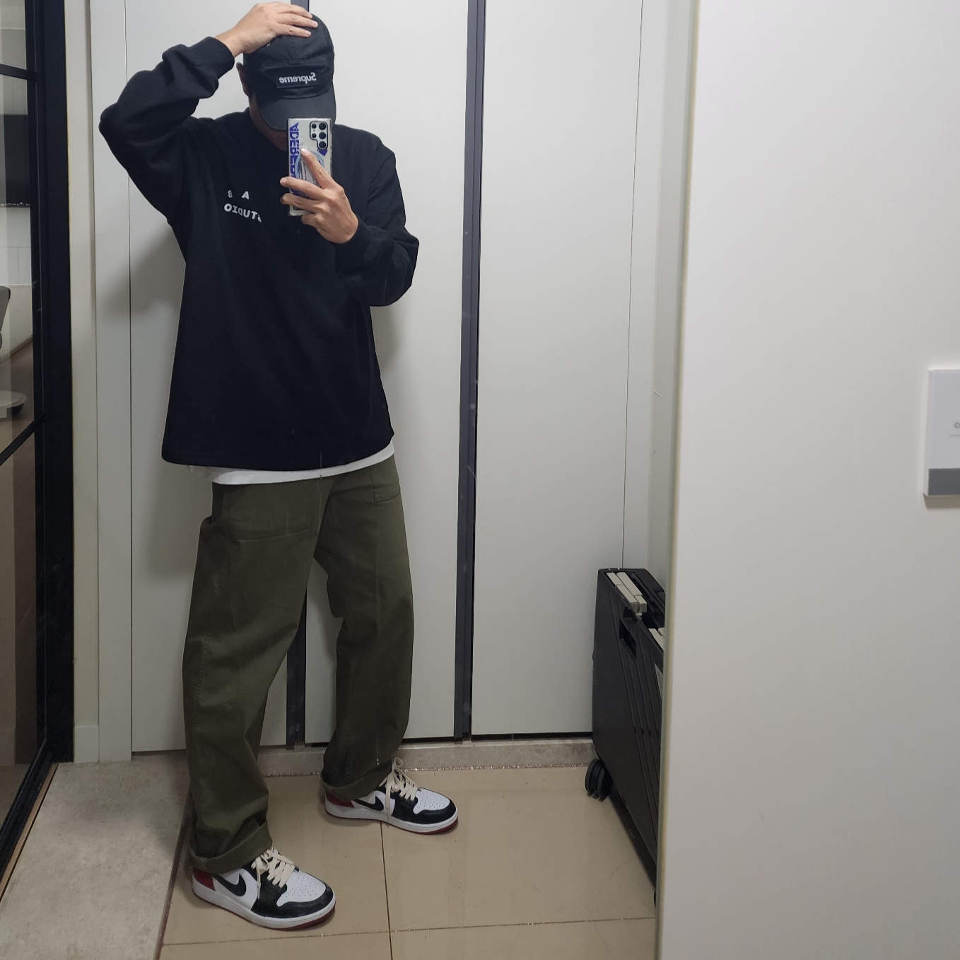 IAB Studio Long Sleeve Black - 23FW, Jordan 1 Retro Low OG Black Toe 착용 스타일 - 2