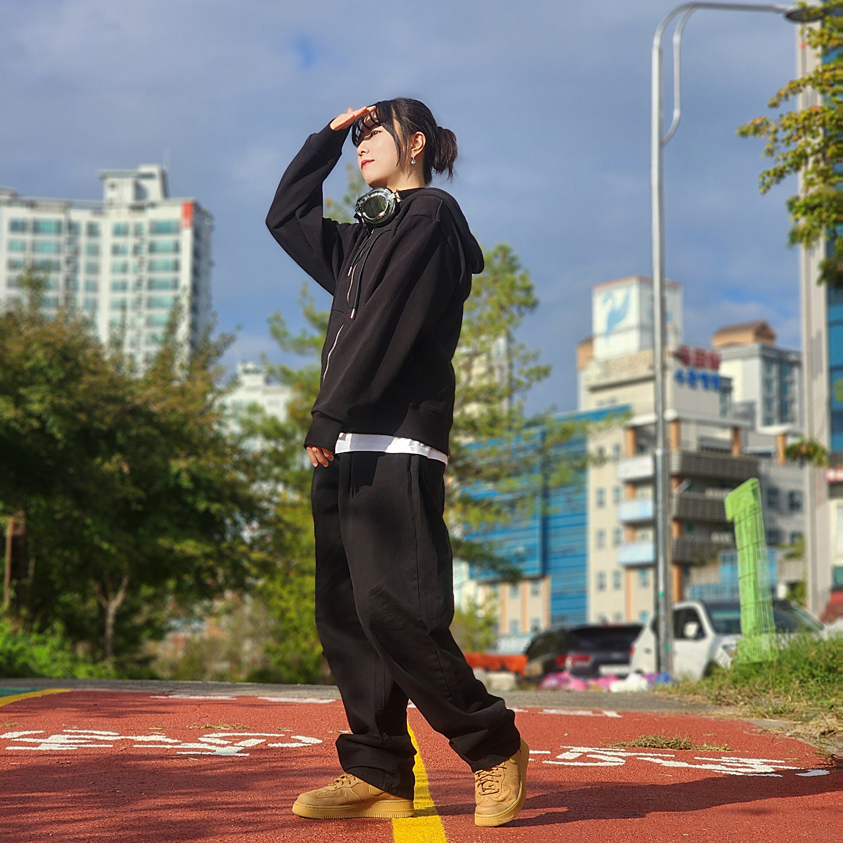 Nike Air Force 1 Mid '07 WB Flax 착용 스타일