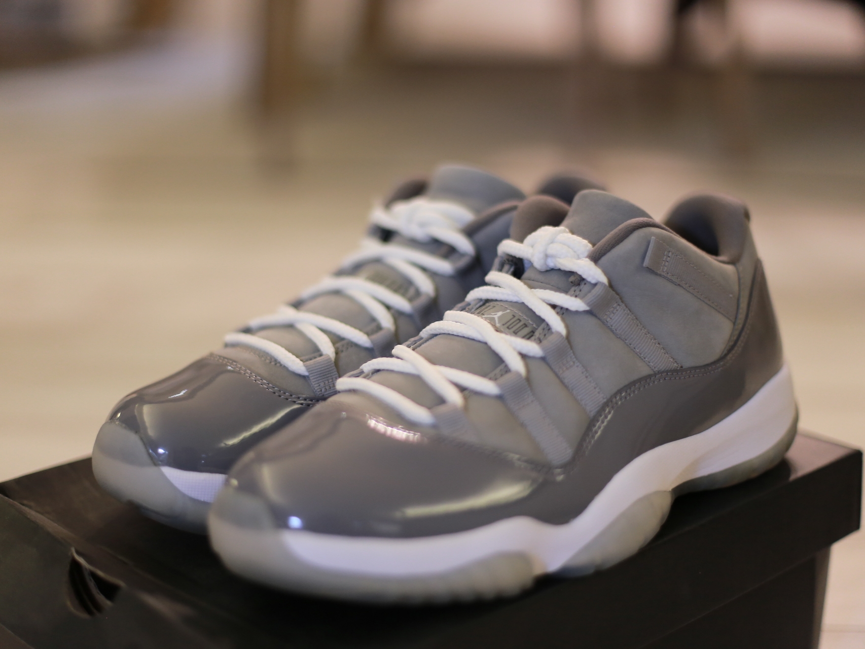 Jordan 11 Retro Low Cool Grey 착용 스타일 - 2