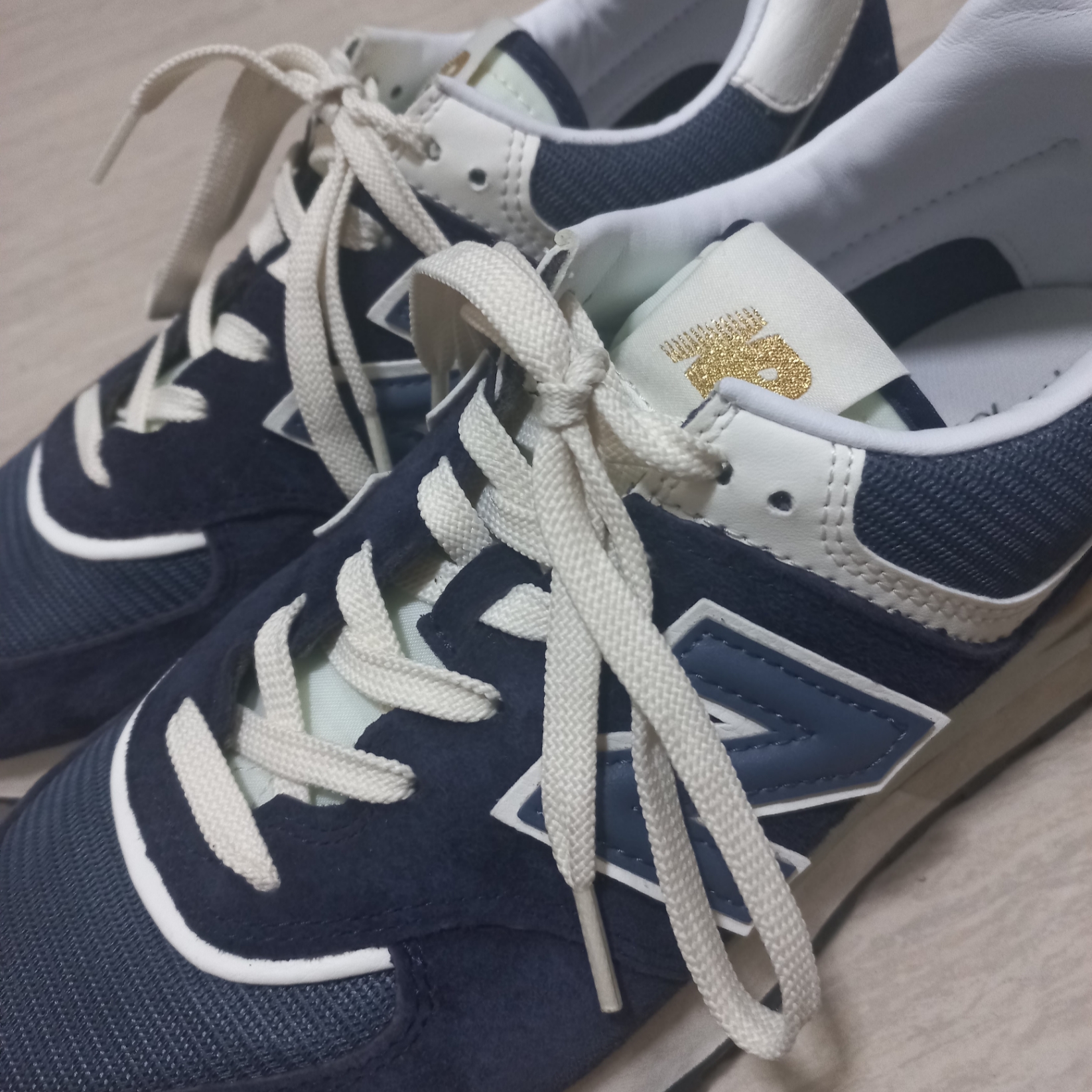 New Balance 574 Legacy Navy 착용 스타일