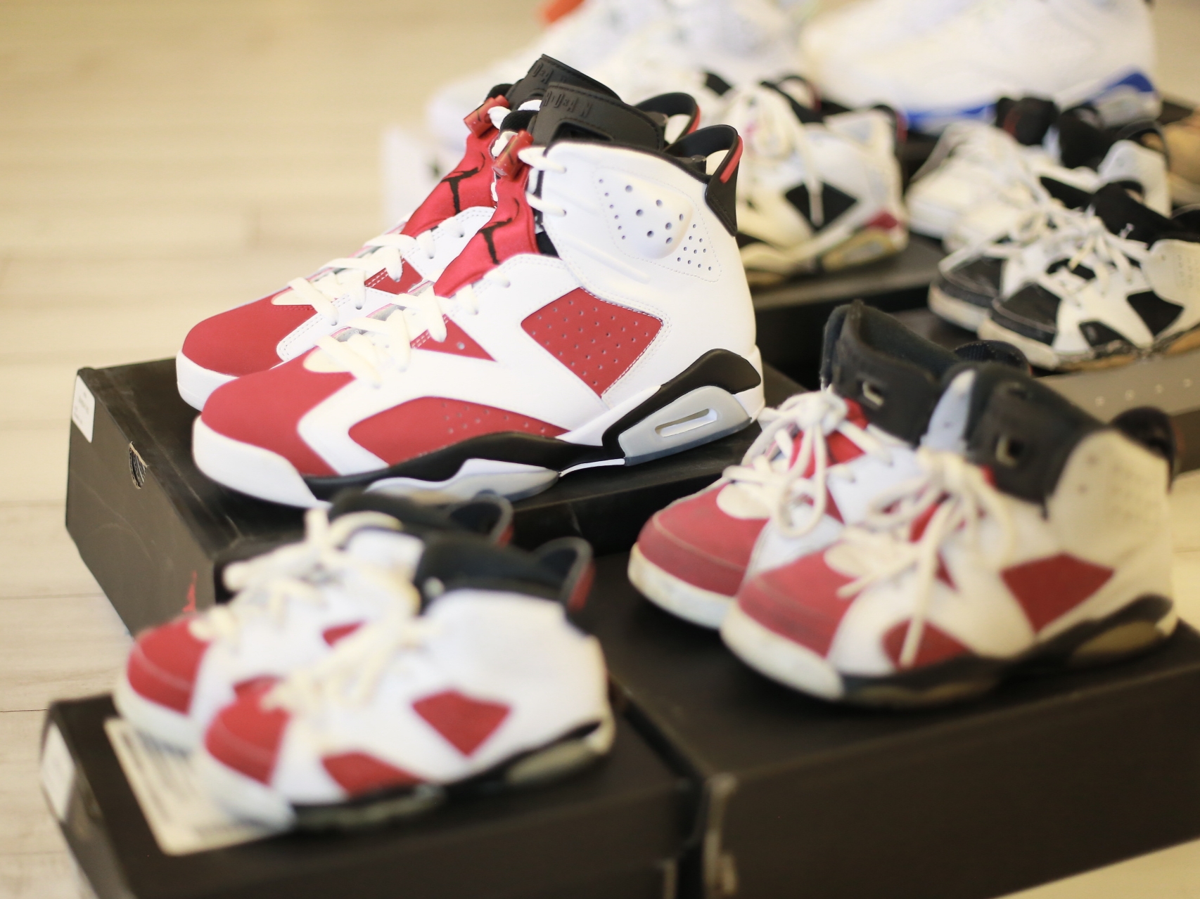 Jordan 6 Retro Carmine 2014 착용 스타일 - 5