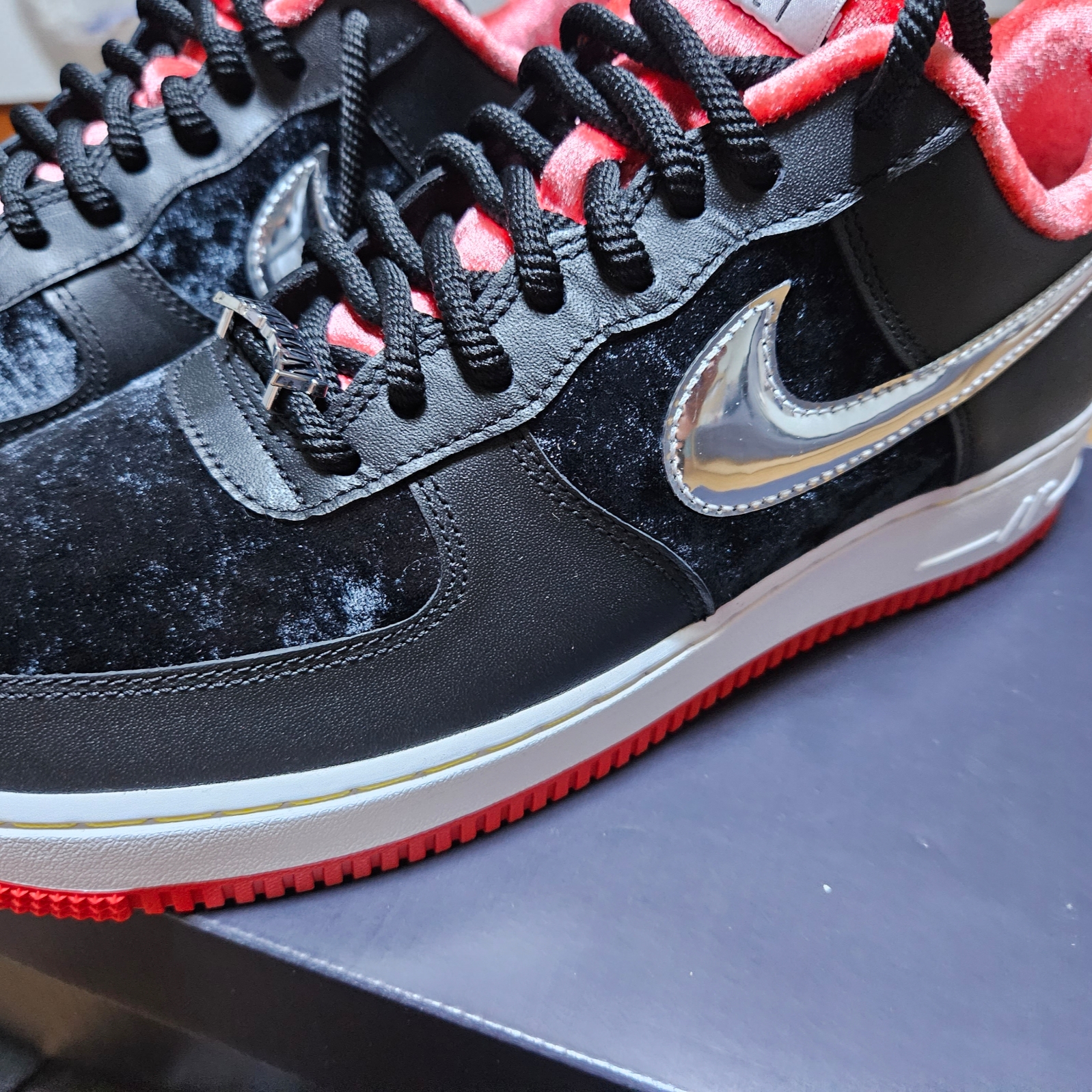 Nike Air Force 1 Low Premium Houston 착용 스타일 - 2