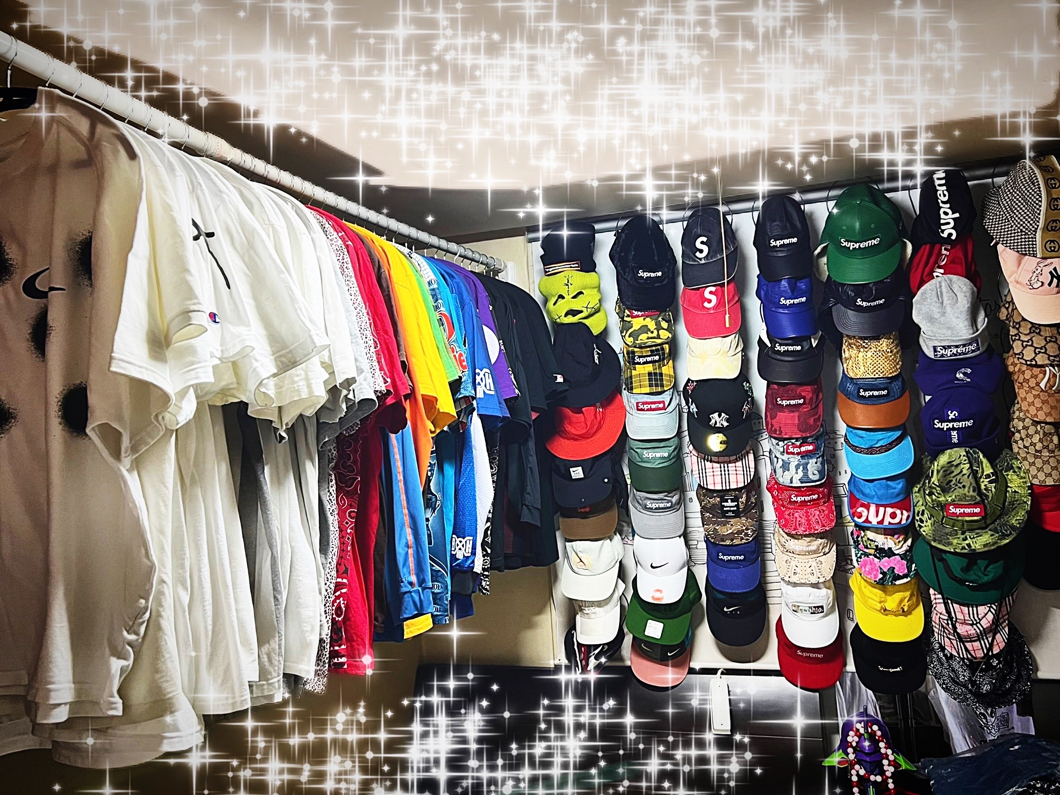 Supreme x Bounty Hunter Mesh Moto Jersey Royal Blue - 23FW, Supreme x Bounty Hunter Skulls T-Shirt Royal - 23FW 착용 스타일 - 1