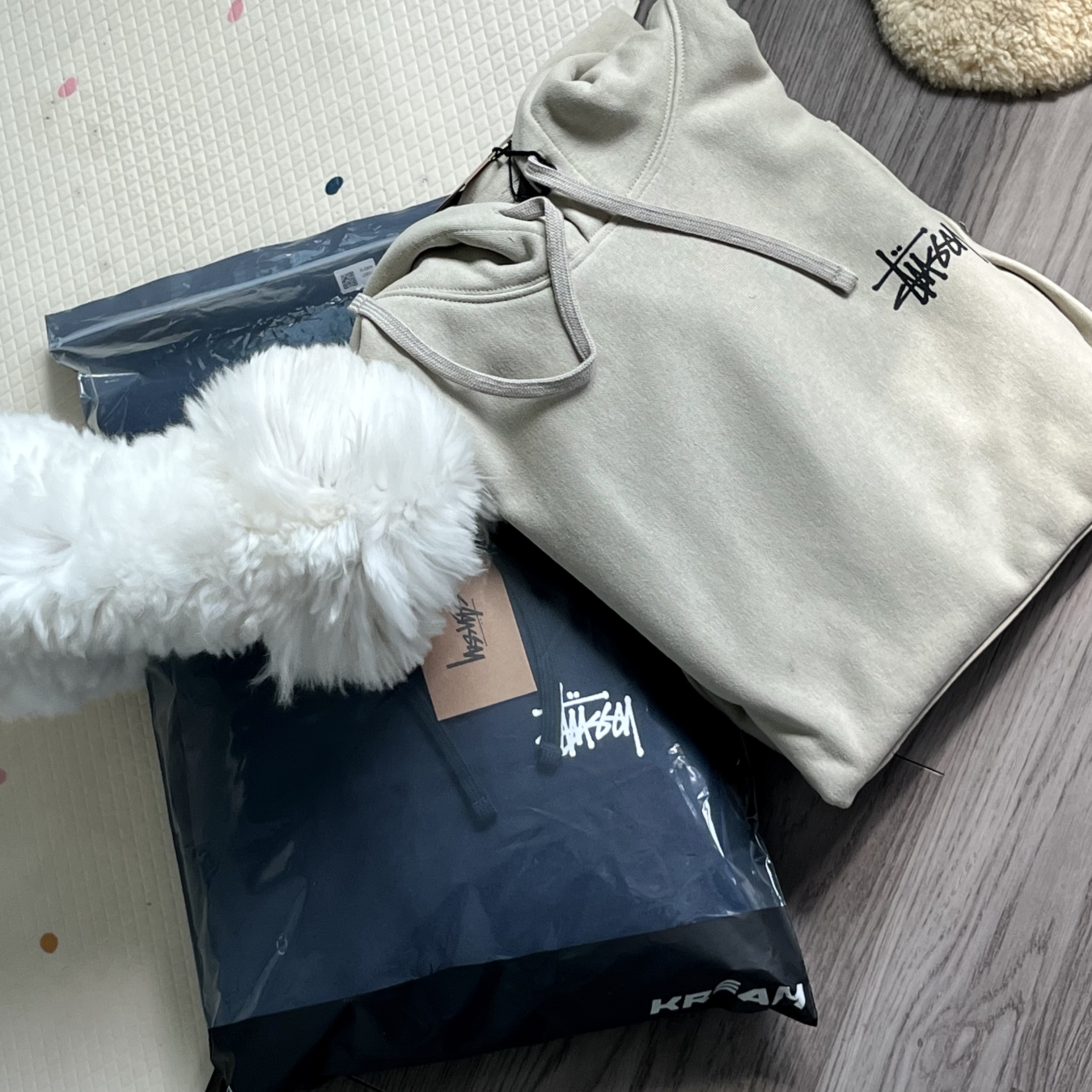 Stussy Basic Stussy Hoodie Navy 2023, Stussy Basic Stussy Hoodie Khaki 2023 착용 스타일