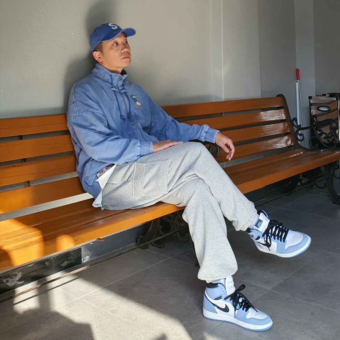 Jordan 1 Retro High OG University Blue, Supreme Pigment Print S Logo 6-Panel Royal - 20SS 착용 스타일