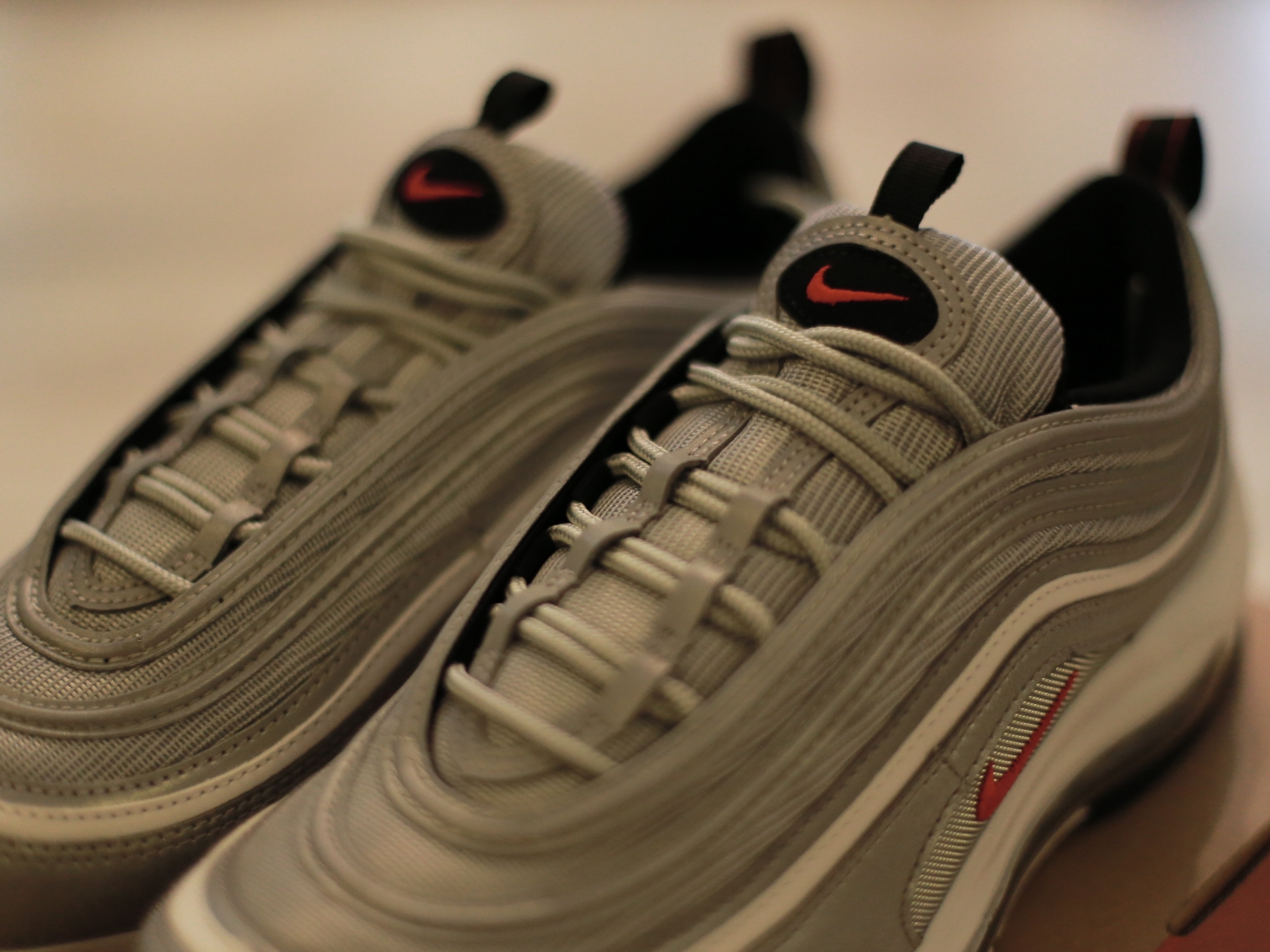 Nike Air Max 97 OG Silver Bullet 2022 착용 스타일 - 4
