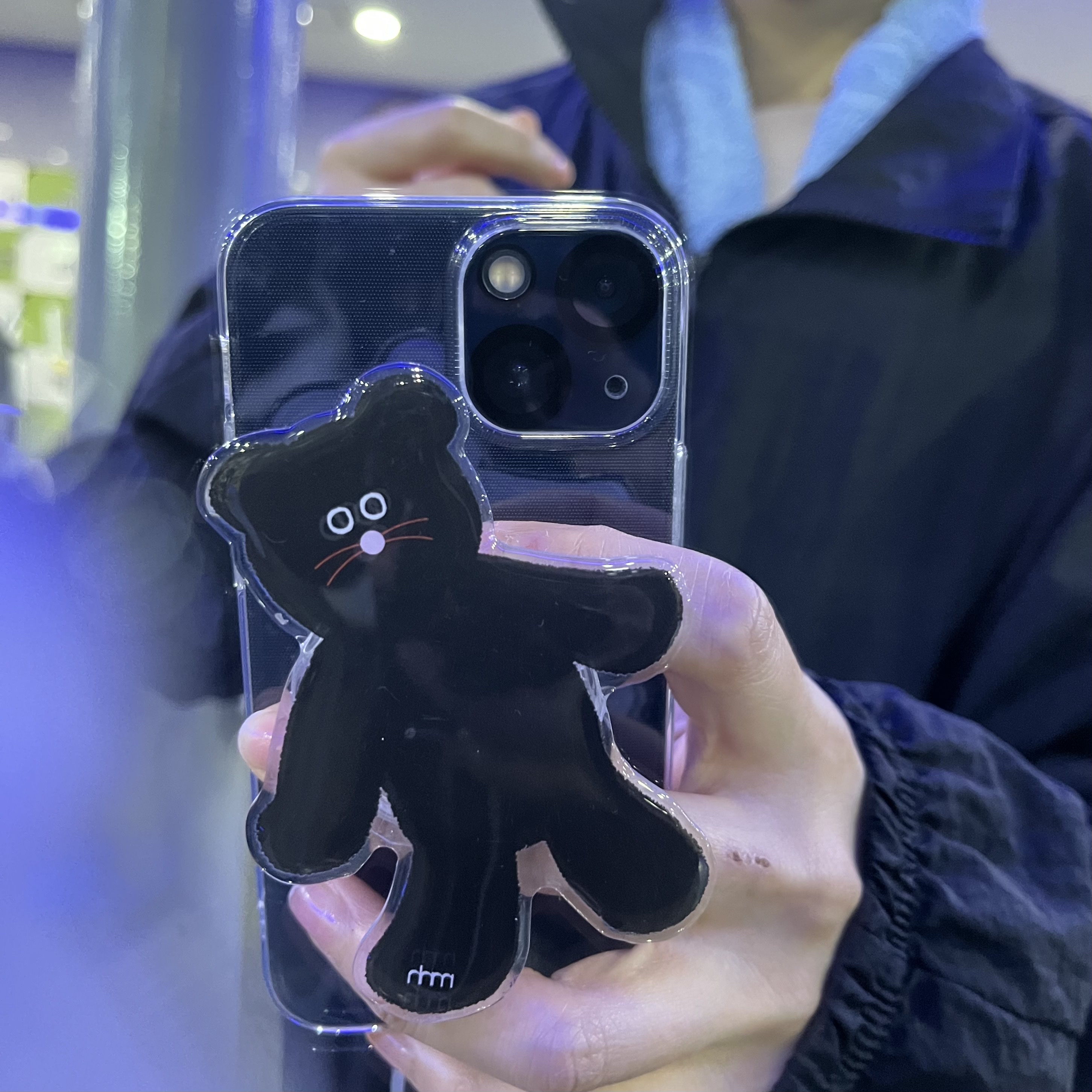 Monamhee Love Flexy Keyring Blue 착용 스타일 - 4