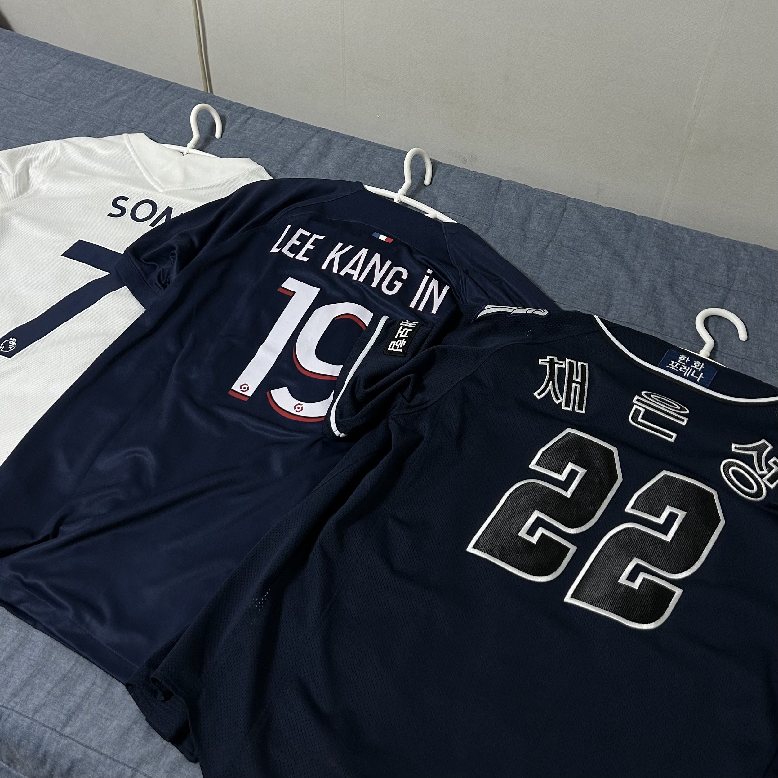 Nike Tottenham Hotspur 2021/22 Dri-Fit Stadium Home Jersey White (Non Marking Ver.) 착용 스타일