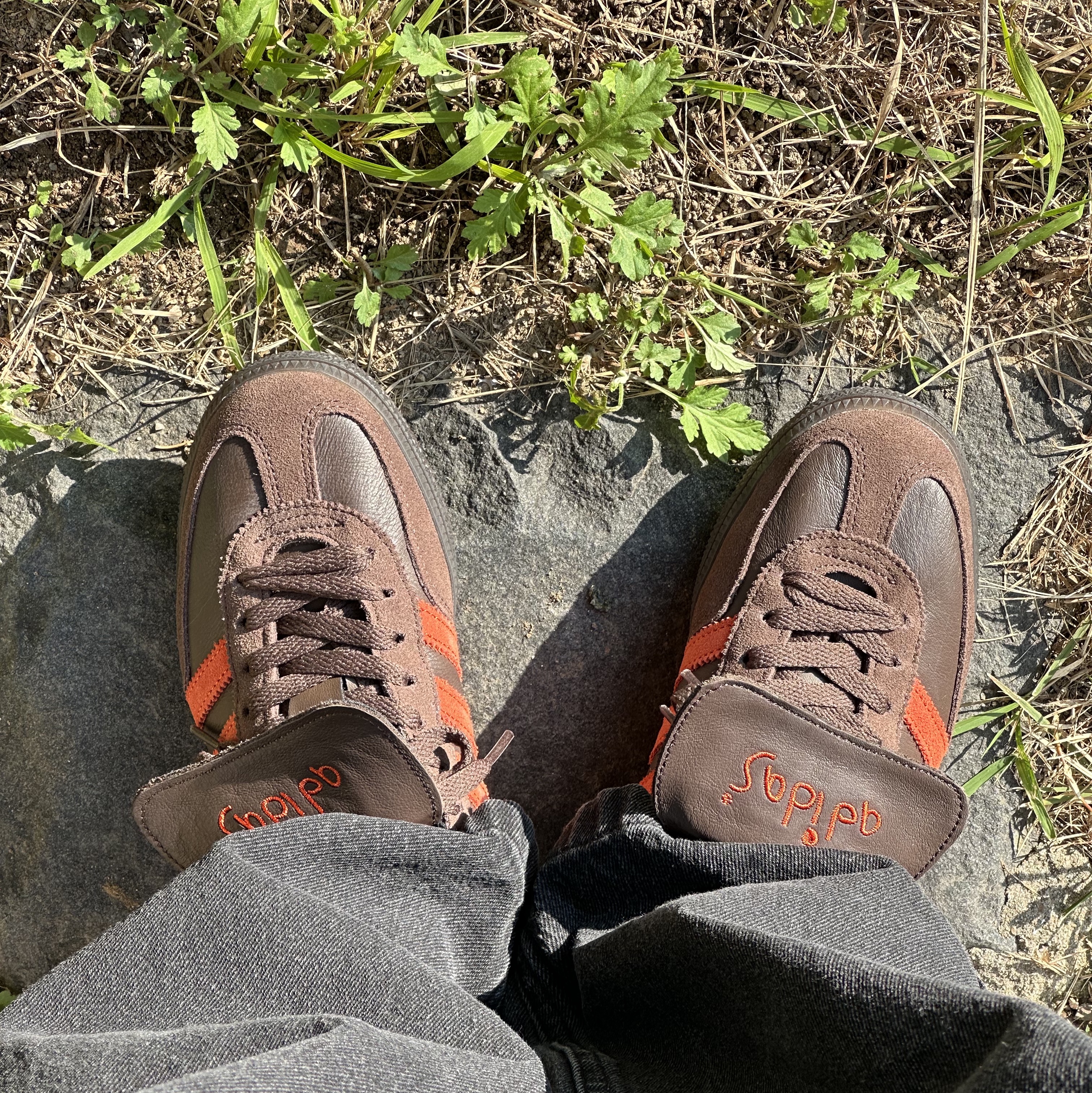 Adidas Spezial Handball Brown Collegiate Orange 착용 스타일 - 1