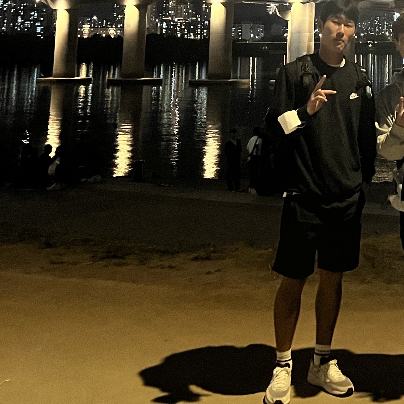 Nike NSW Club French Terry Crew Sweatshirt Black - Asia 착용 스타일