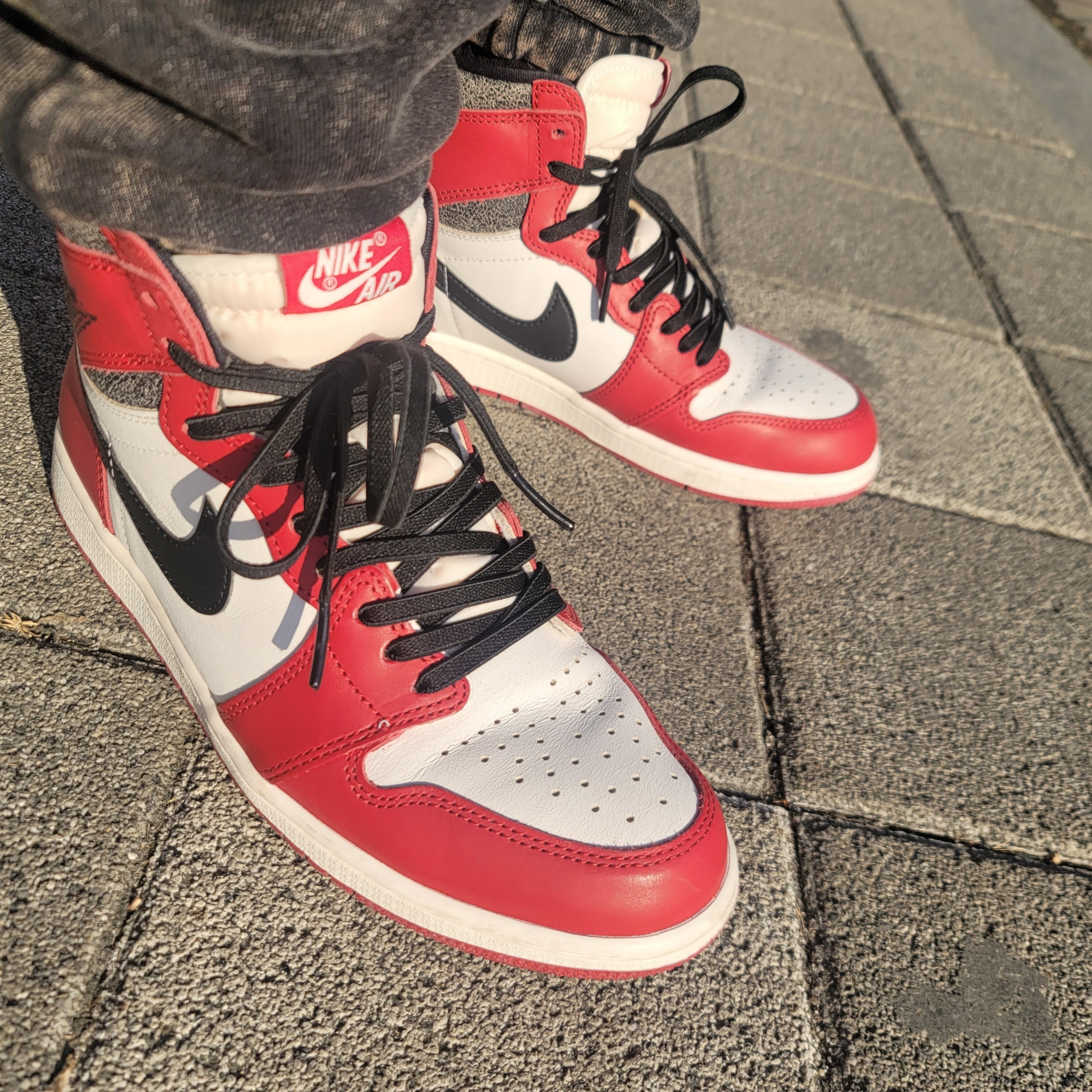 Jordan 1 Retro High OG Chicago 2022 착용 스타일 - 4