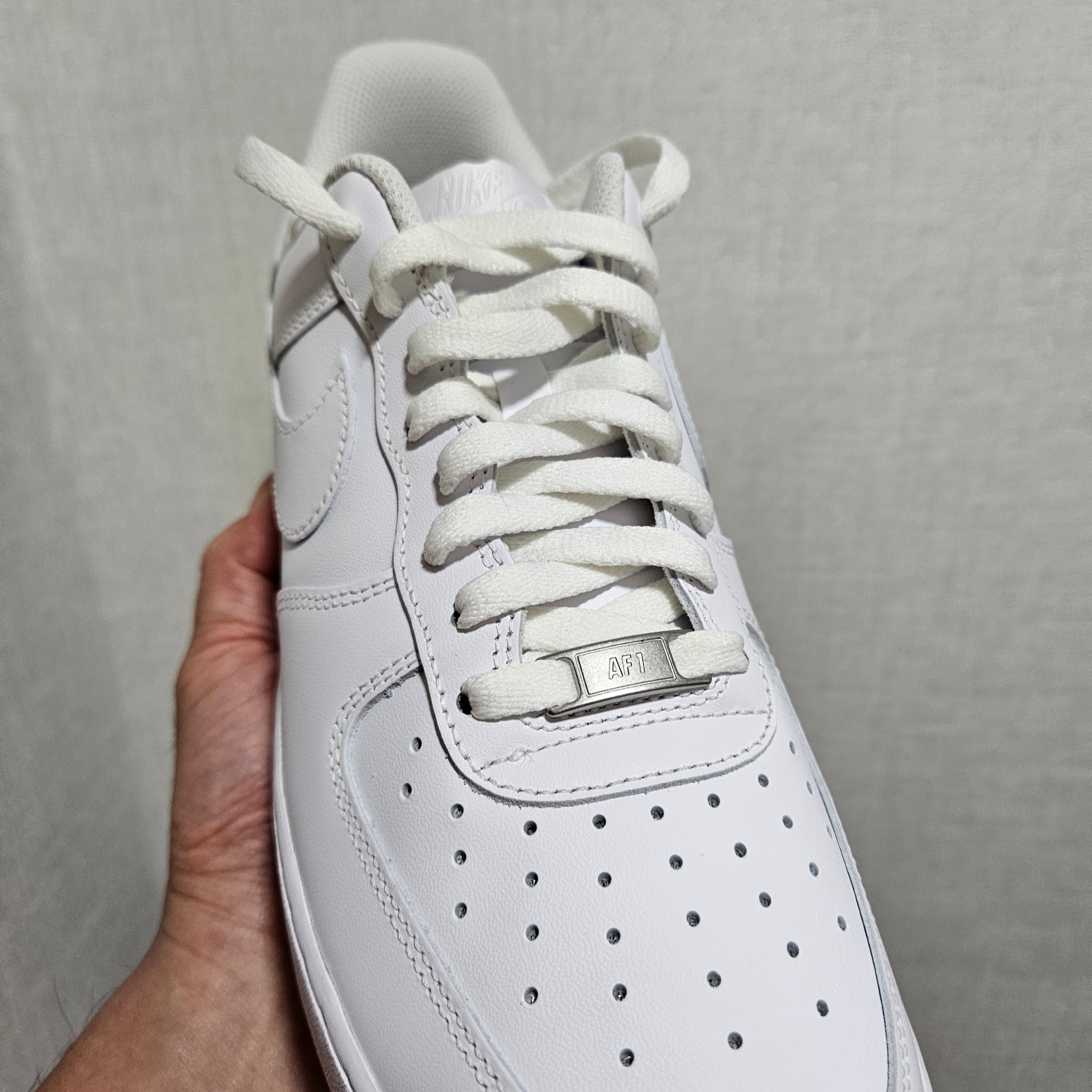 Nike Air Force 1 '07 Low White 착용 스타일 - 2