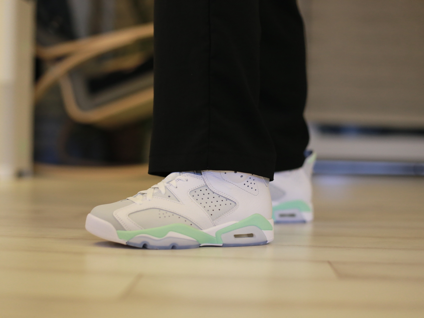 (W) Jordan 6 Retro Mint Foam 착용 스타일 - 6