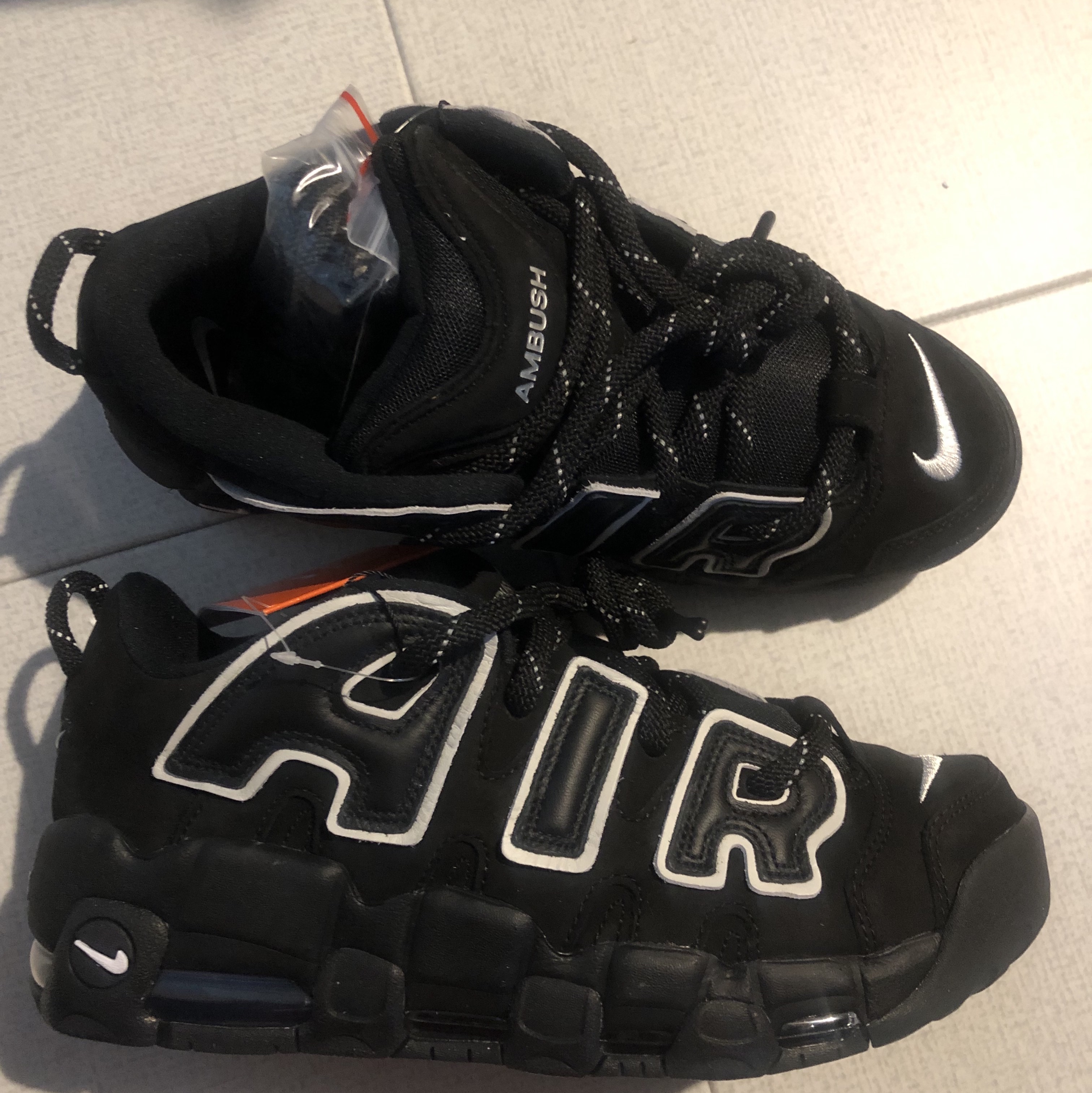 Nike x Ambush Air More Uptempo Low Black and White 착용 스타일
