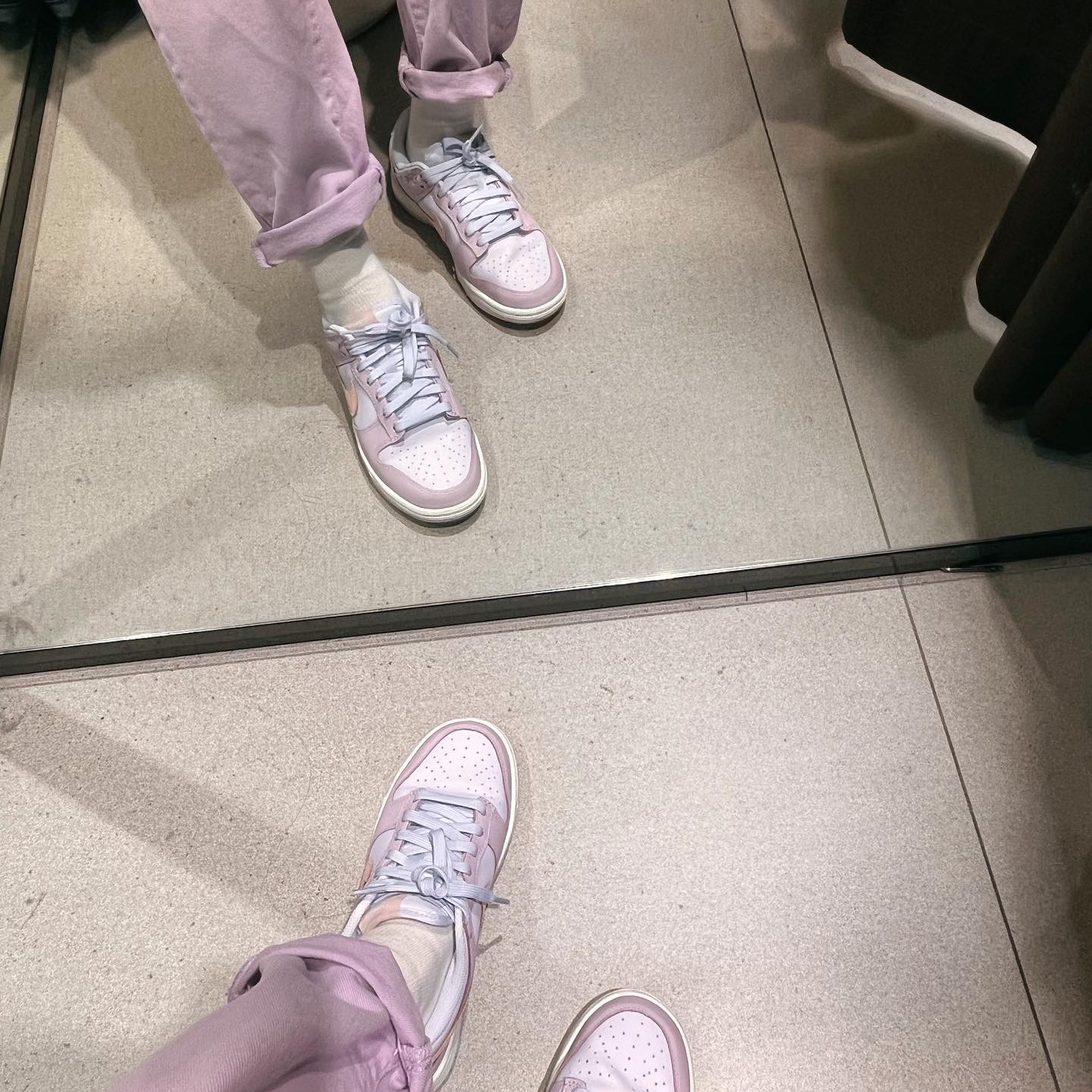 (W) Nike Dunk Low Atmosphere Pink 착용 스타일 - 2