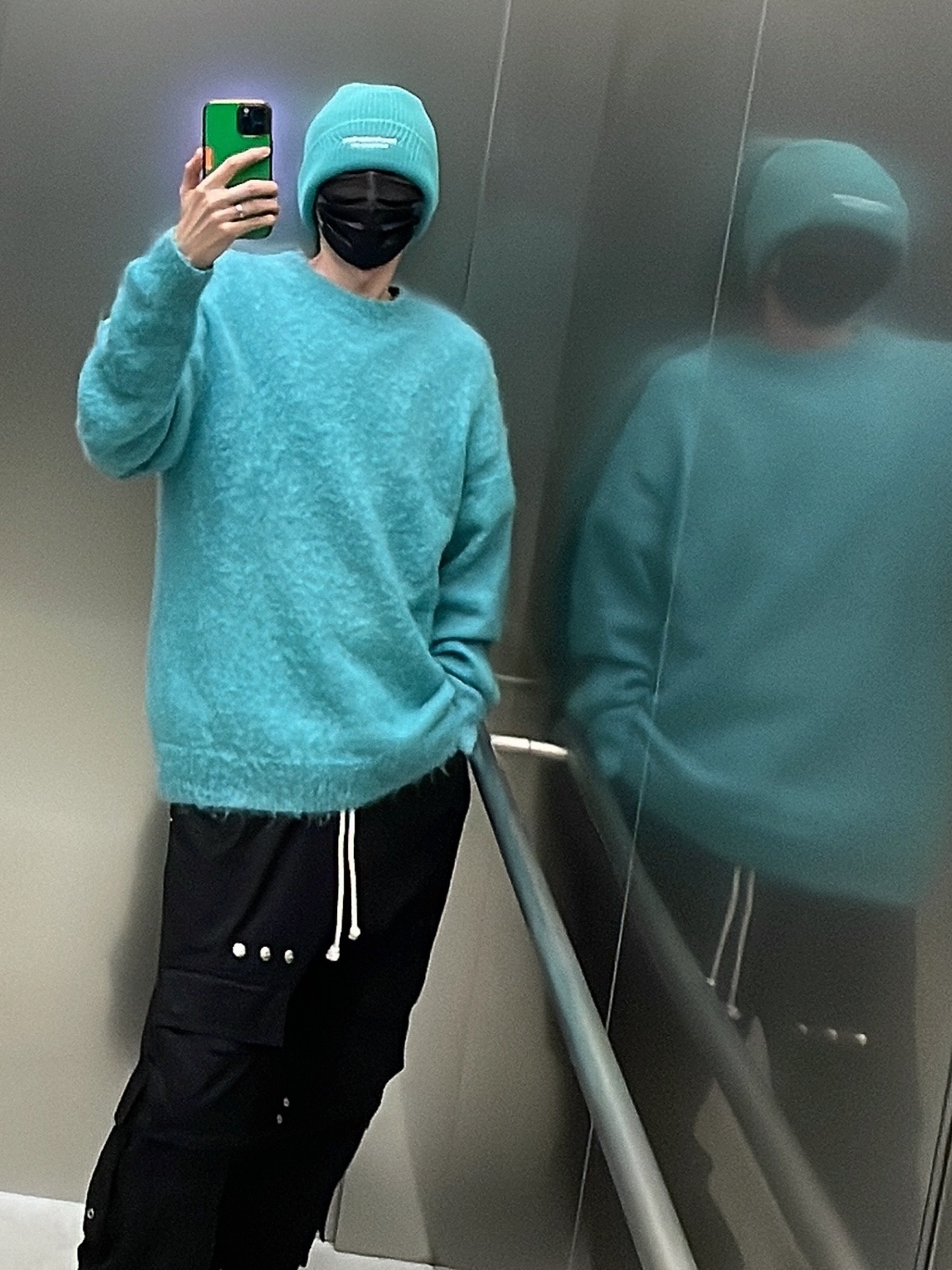 Vans Old Skool 36 DX Anaheim Factory Black White, Auralee Brushed Super Kid Mohair Knit Pull Over Blue - 22AW 착용 스타일 - 10