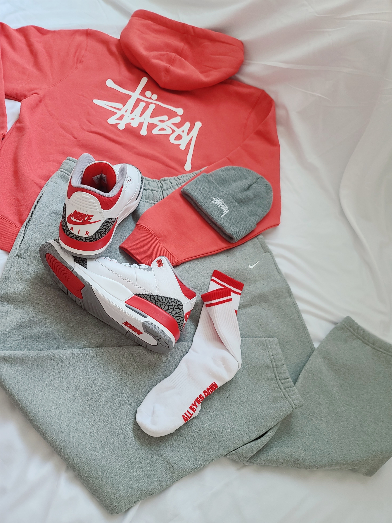 Stussy Stock Cuff Beanie Grey Heather, Jordan 3 Retro Fire Red 2022 착용 스타일 - 2