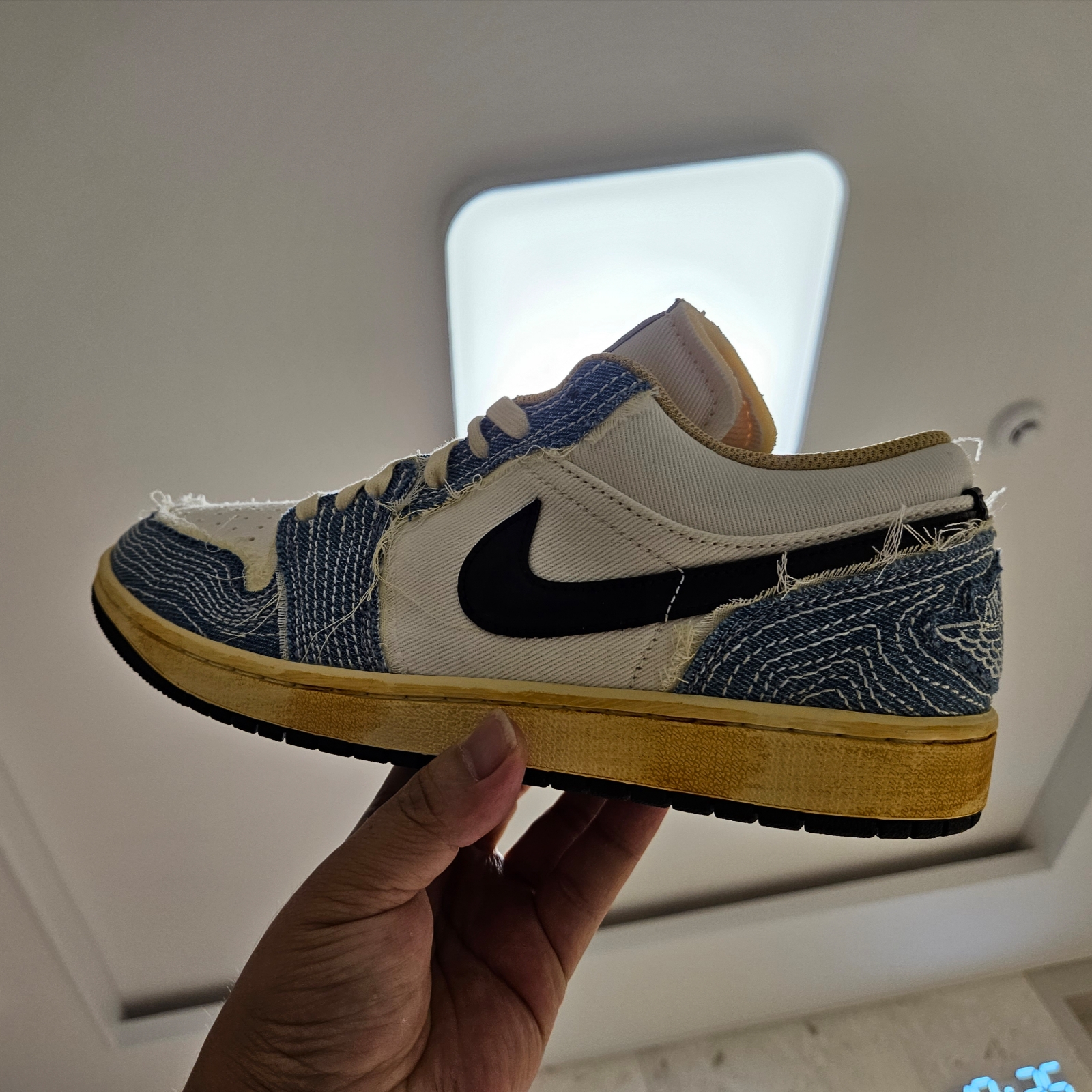 Jordan 1 Low World Make Japan 착용 스타일